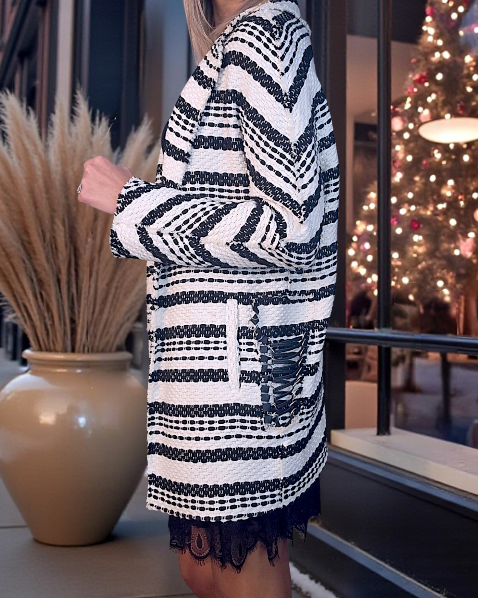 Gilet chaud ethnique noir et blanc - 𝐌𝐚𝐫𝐢𝐧𝐚𝟒𝟒𝐟𝐚𝐦𝐢𝐥𝐲
