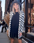 Gilet chaud ethnique noir et blanc - 𝐌𝐚𝐫𝐢𝐧𝐚𝟒𝟒𝐟𝐚𝐦𝐢𝐥𝐲