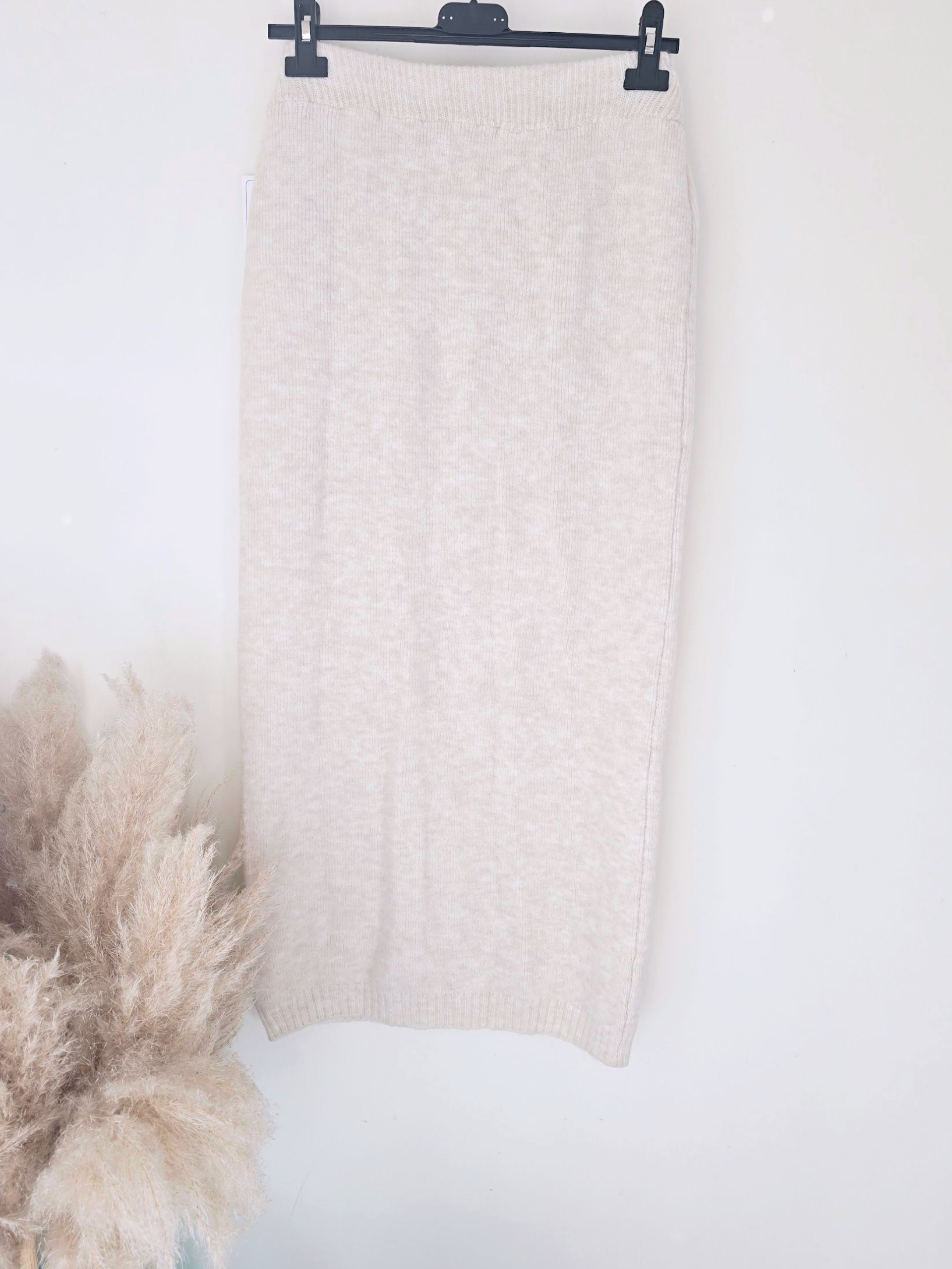 Jupe à maille - 𝐌𝐚𝐫𝐢𝐧𝐚𝟒𝟒𝐟𝐚𝐦𝐢𝐥𝐲