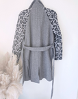 Manteau chevron et léopard gris