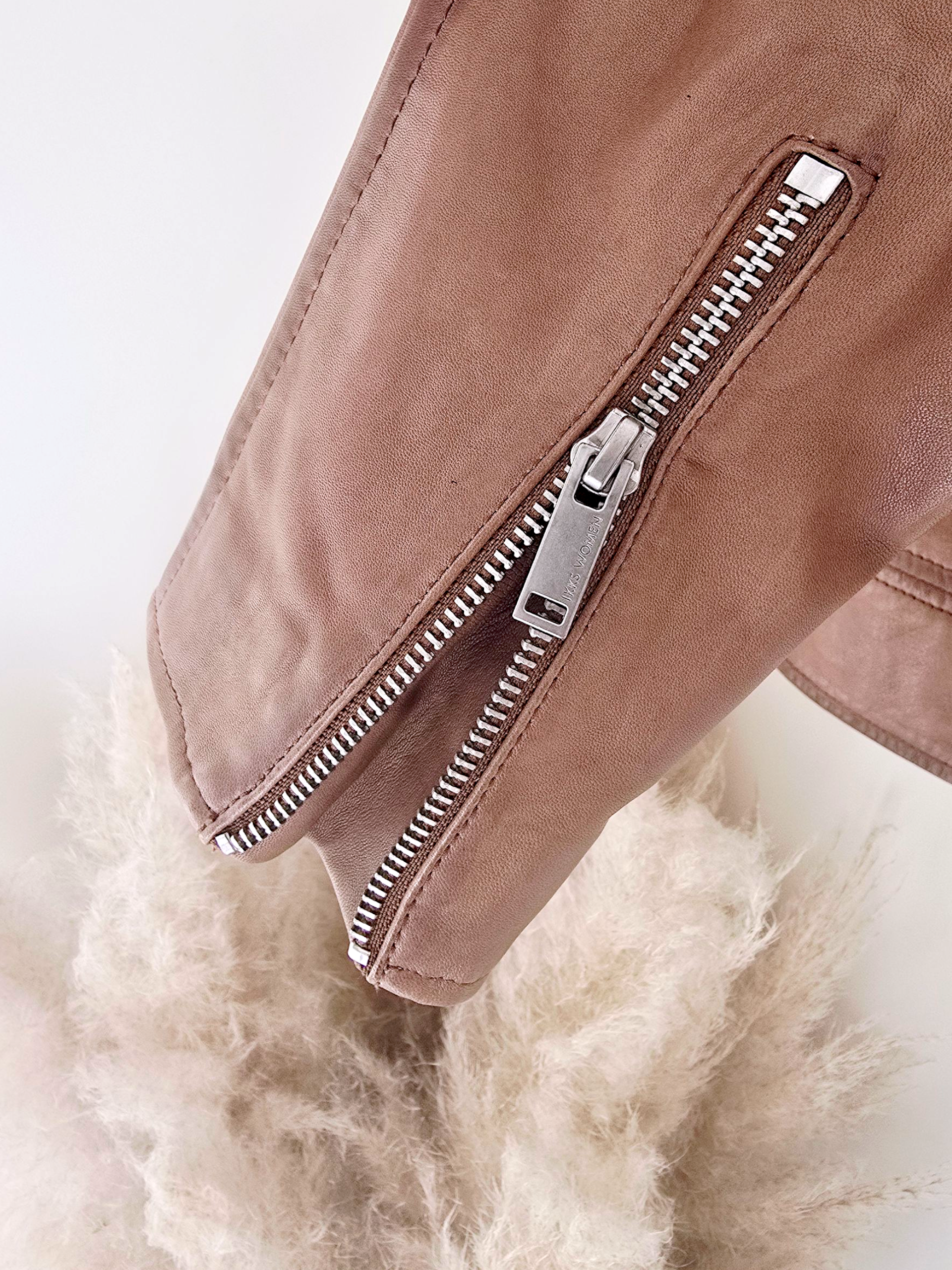 Perfecto beige 100% cuir