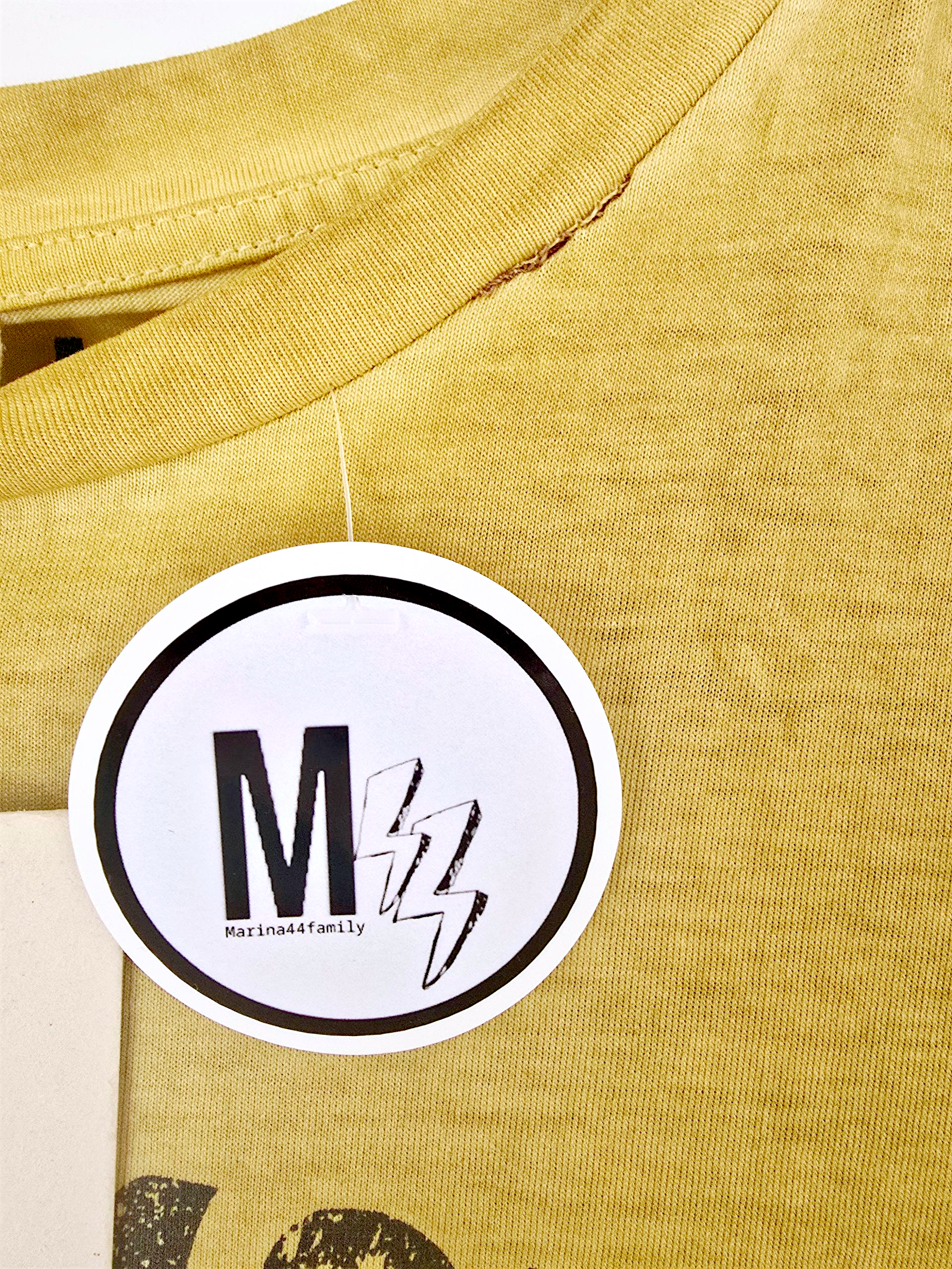 T-shirt poisonous jaune moutarde - 𝐌𝐚𝐫𝐢𝐧𝐚𝟒𝟒𝐟𝐚𝐦𝐢𝐥𝐲