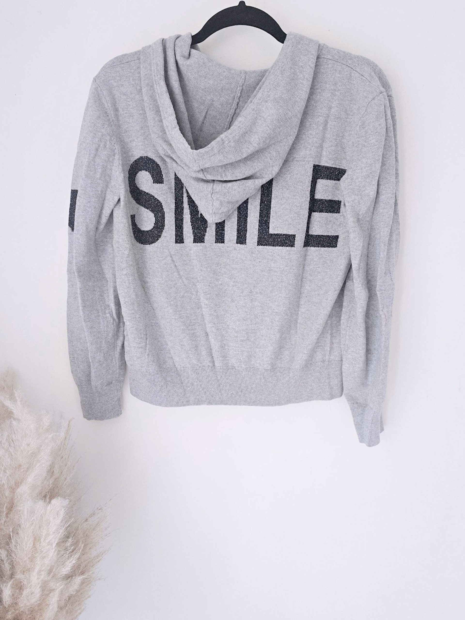 Cardigan Rock &amp; Smile