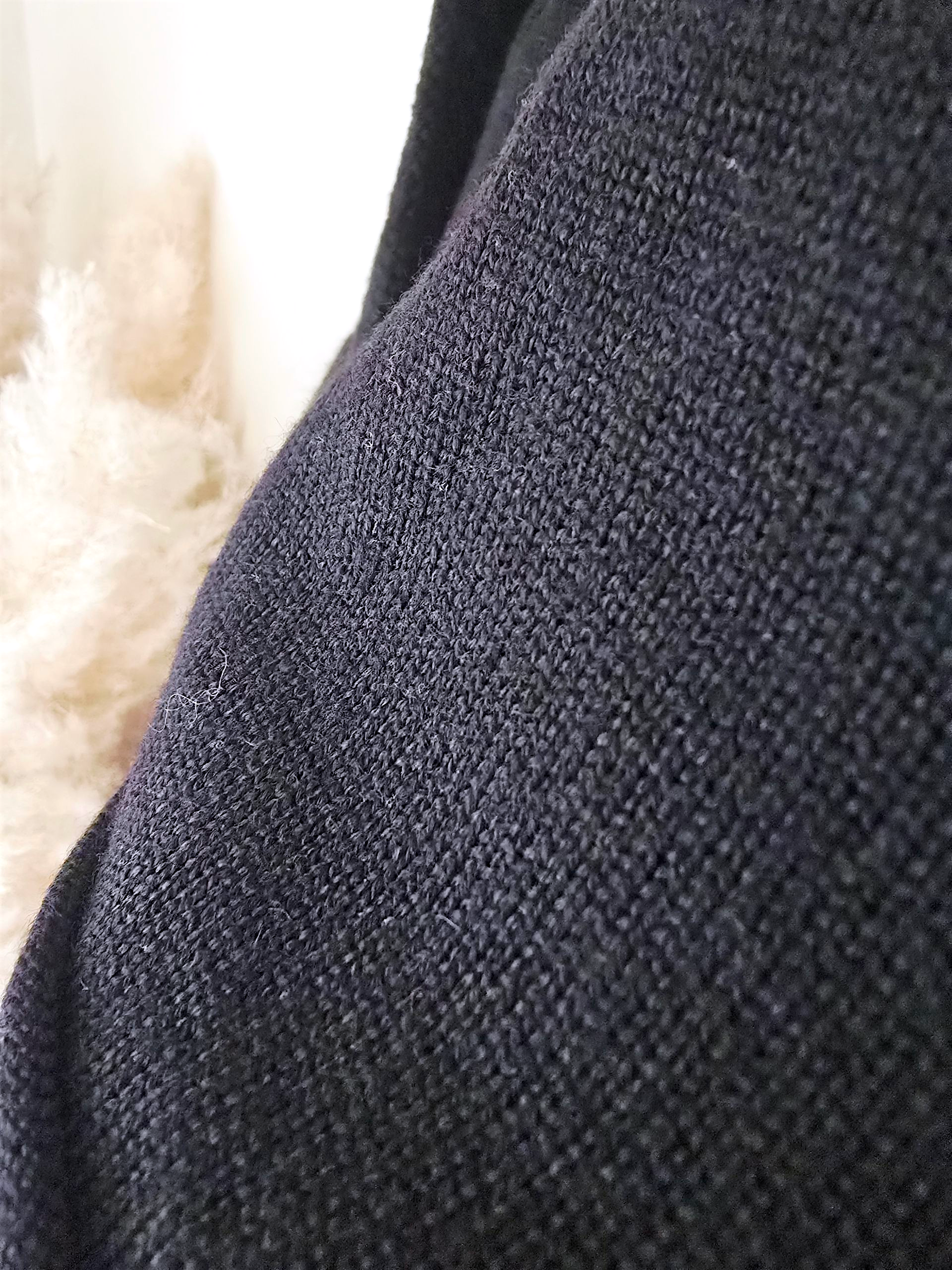 Pull noir à maille chaude - 𝐌𝐚𝐫𝐢𝐧𝐚𝟒𝟒𝐟𝐚𝐦𝐢𝐥𝐲