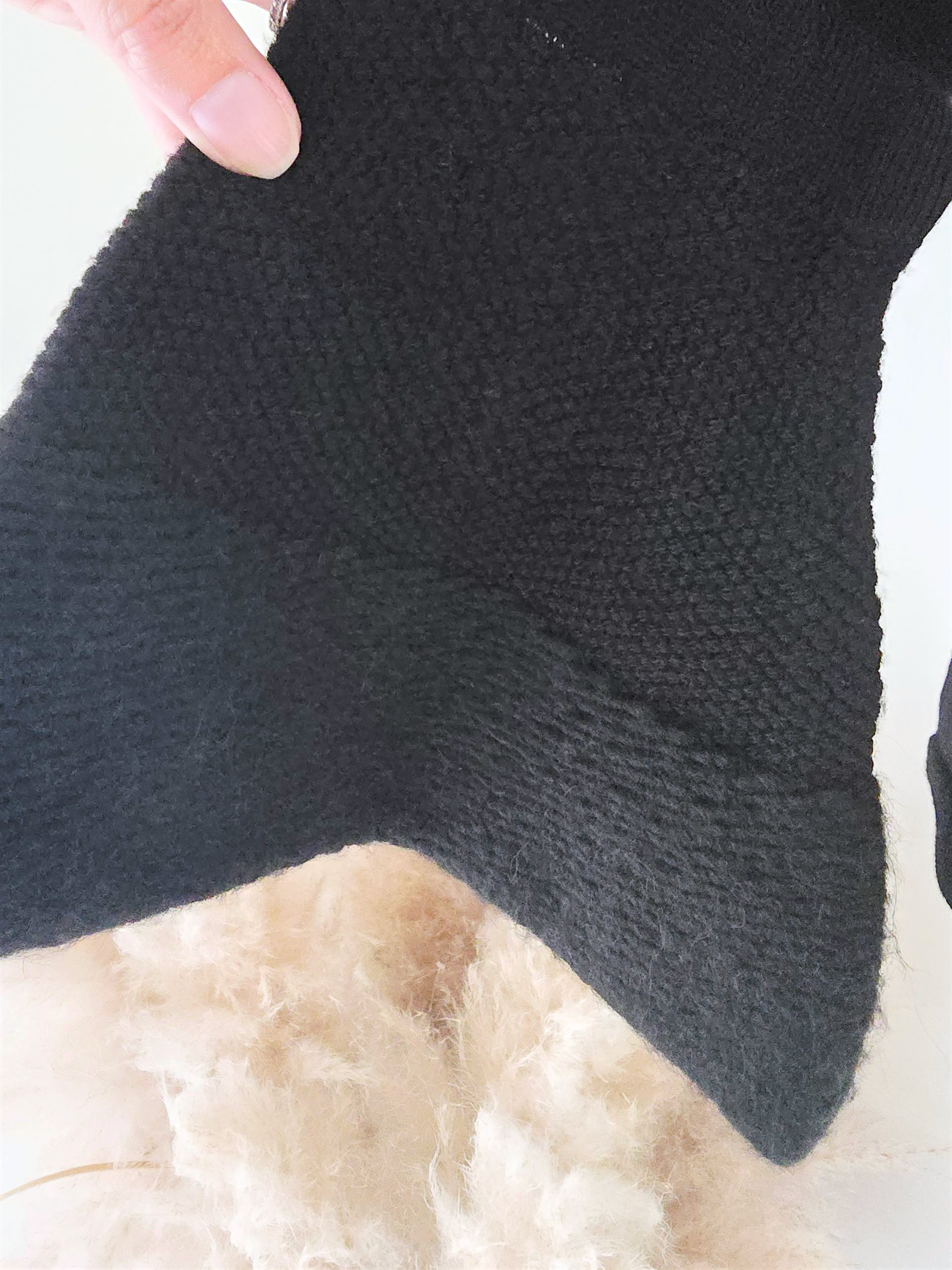 Pull noir à maille chaude - 𝐌𝐚𝐫𝐢𝐧𝐚𝟒𝟒𝐟𝐚𝐦𝐢𝐥𝐲