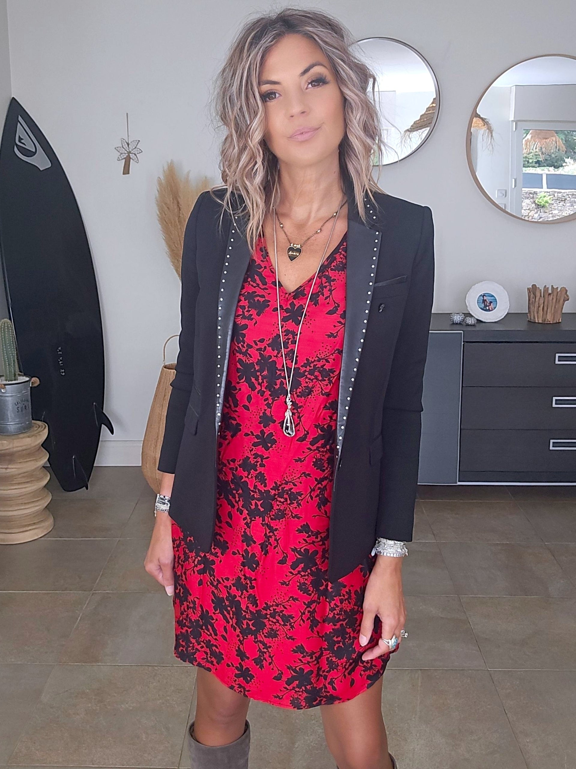 Robe rouge rock-chic