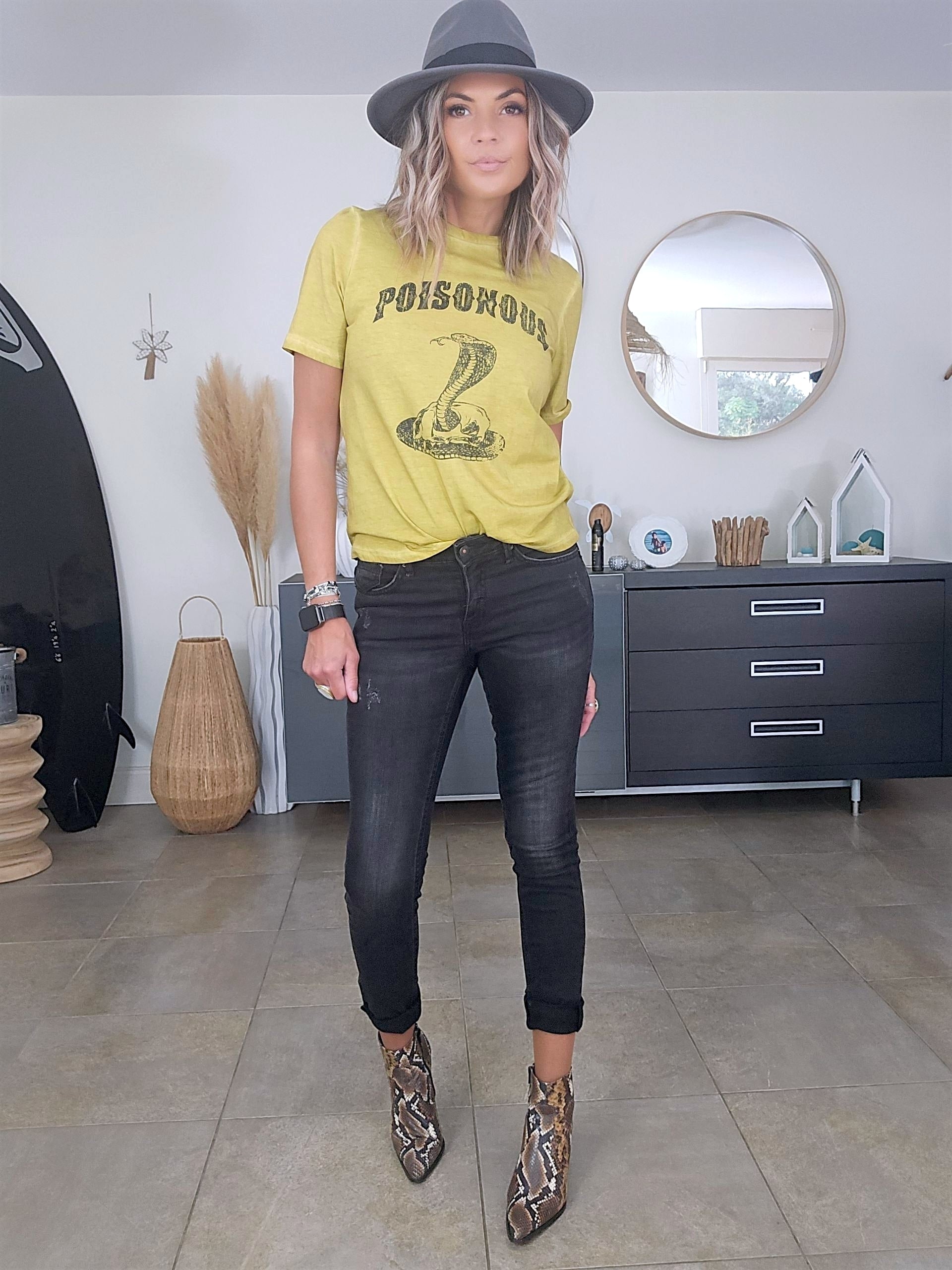 T-shirt poisonous jaune moutarde - 𝐌𝐚𝐫𝐢𝐧𝐚𝟒𝟒𝐟𝐚𝐦𝐢𝐥𝐲