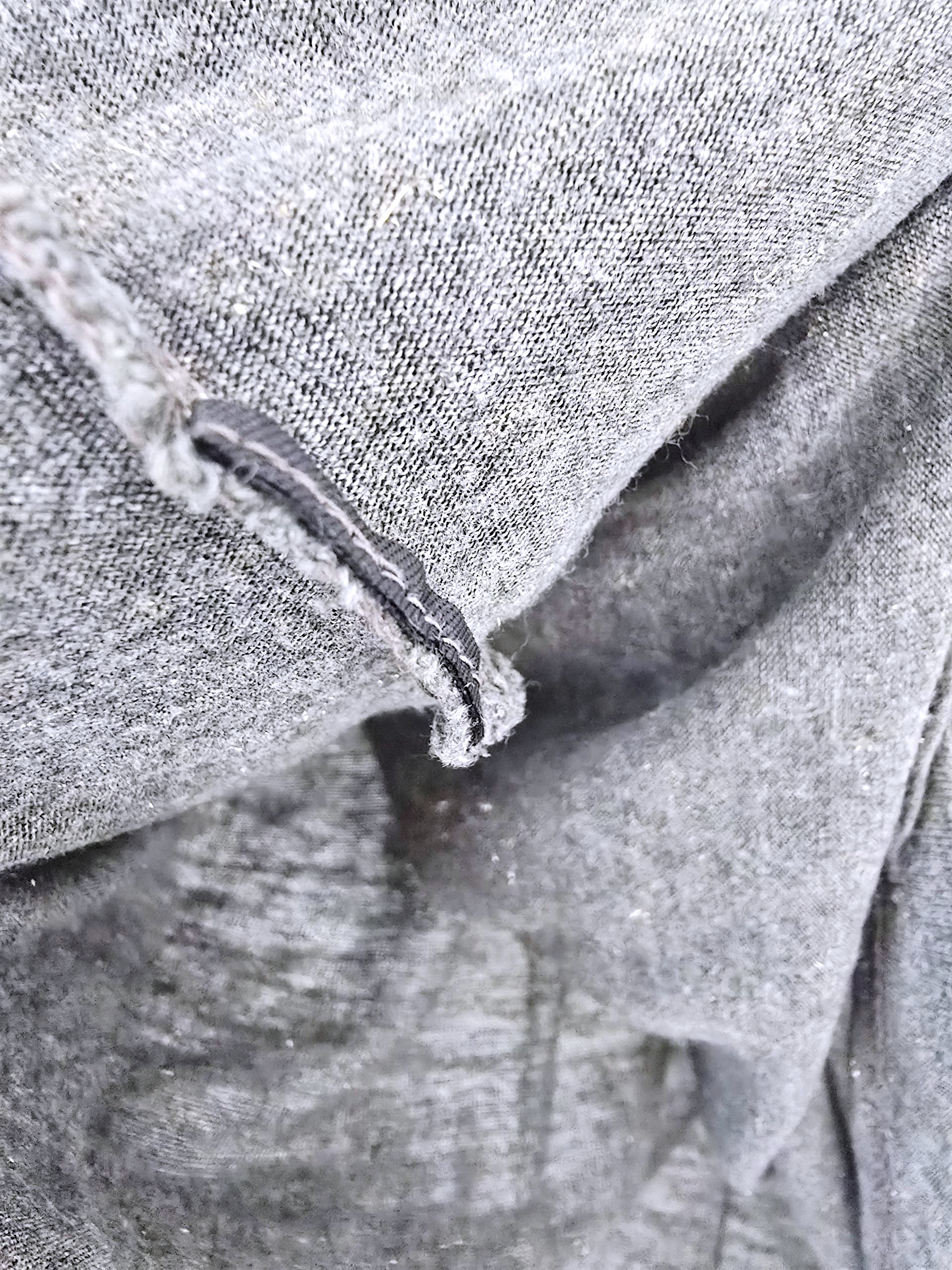 Tee-shirt kaki perles bijoux