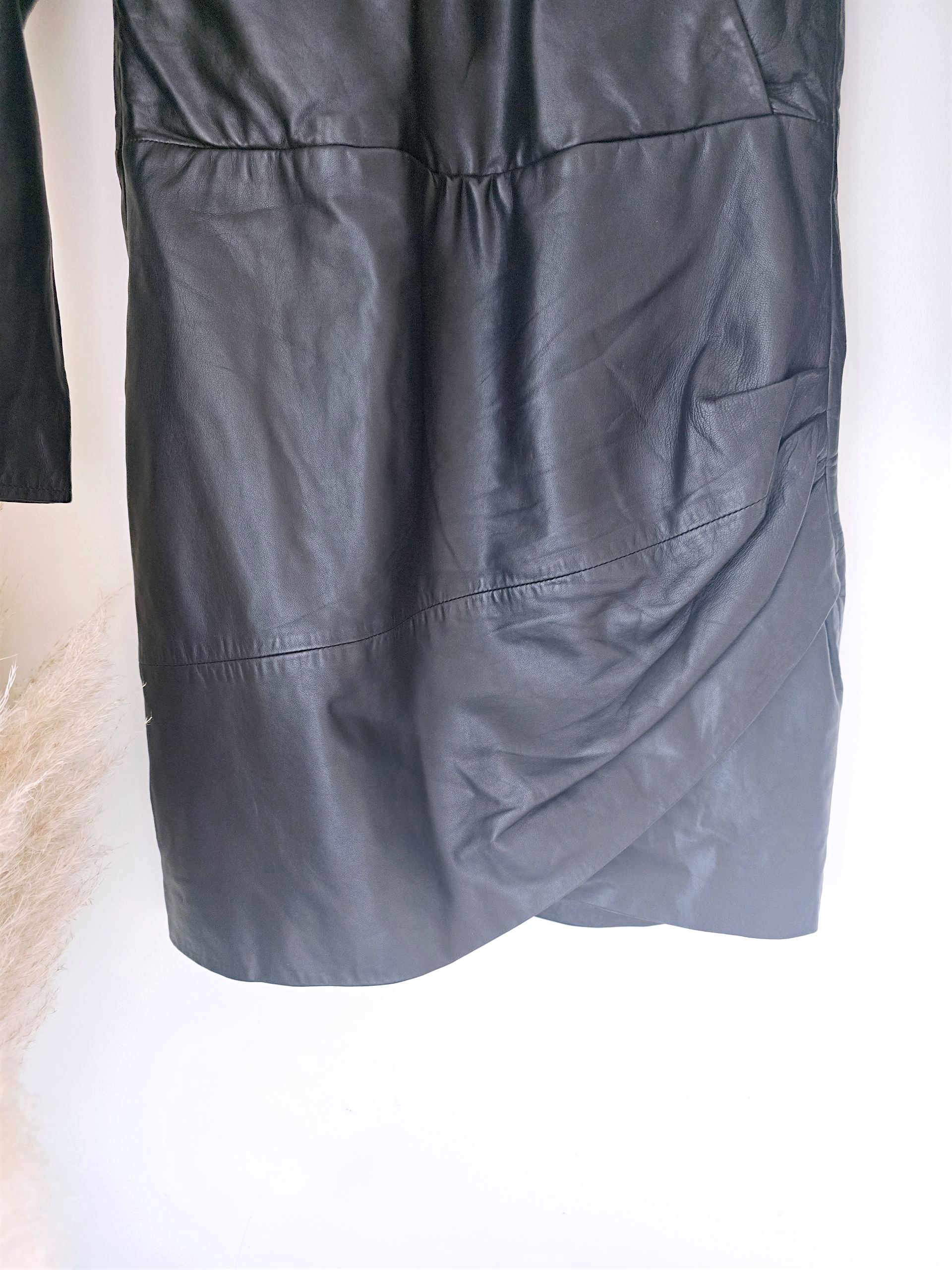 Robe portefeuille cuir noir