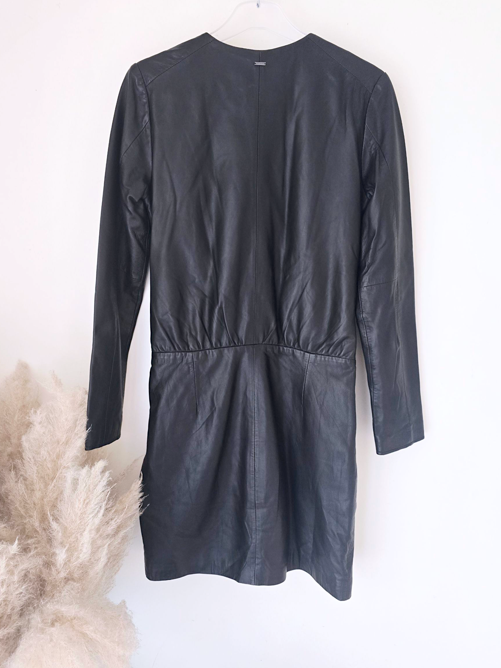 Robe portefeuille cuir noir