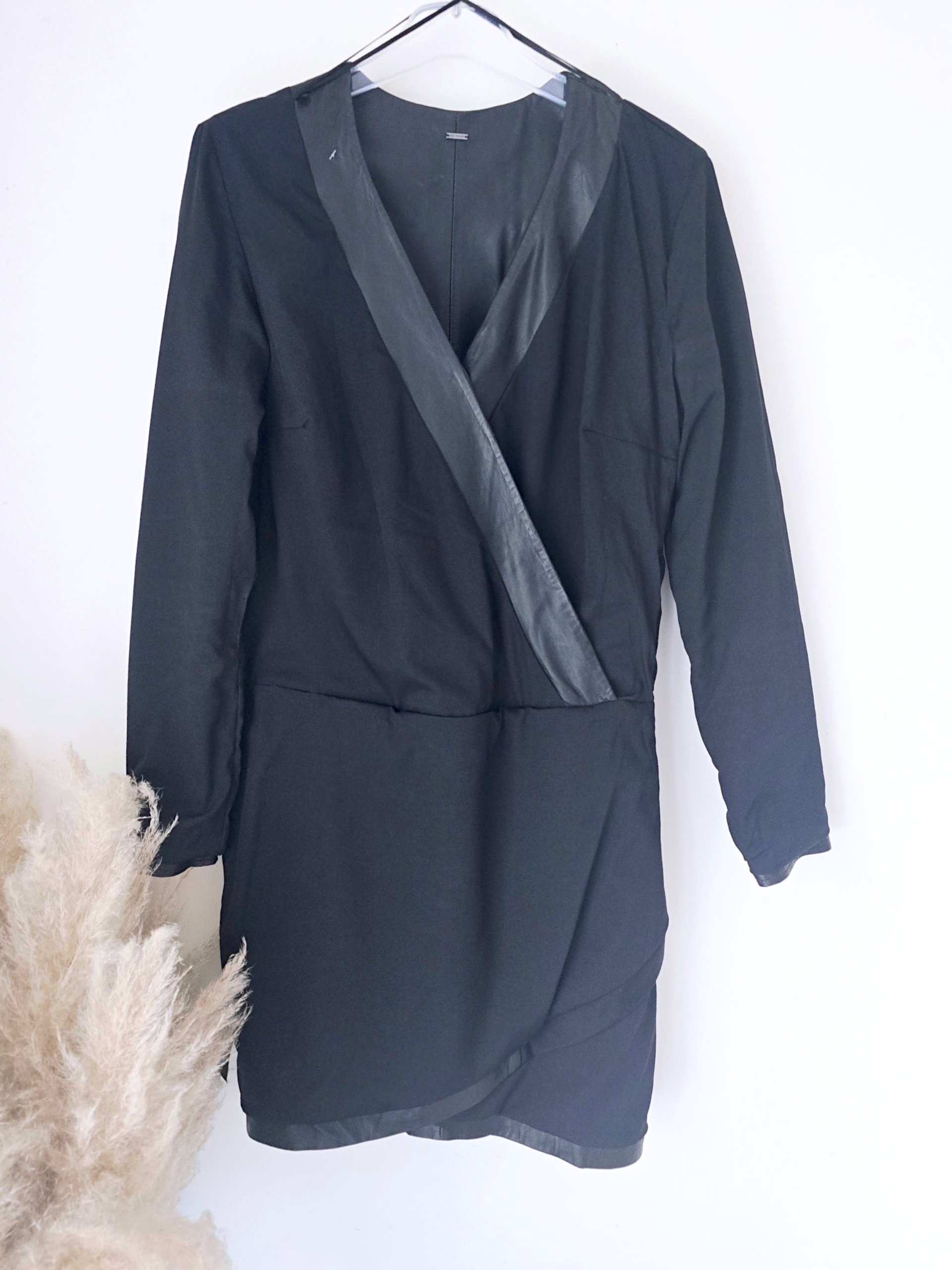 Robe portefeuille cuir noir
