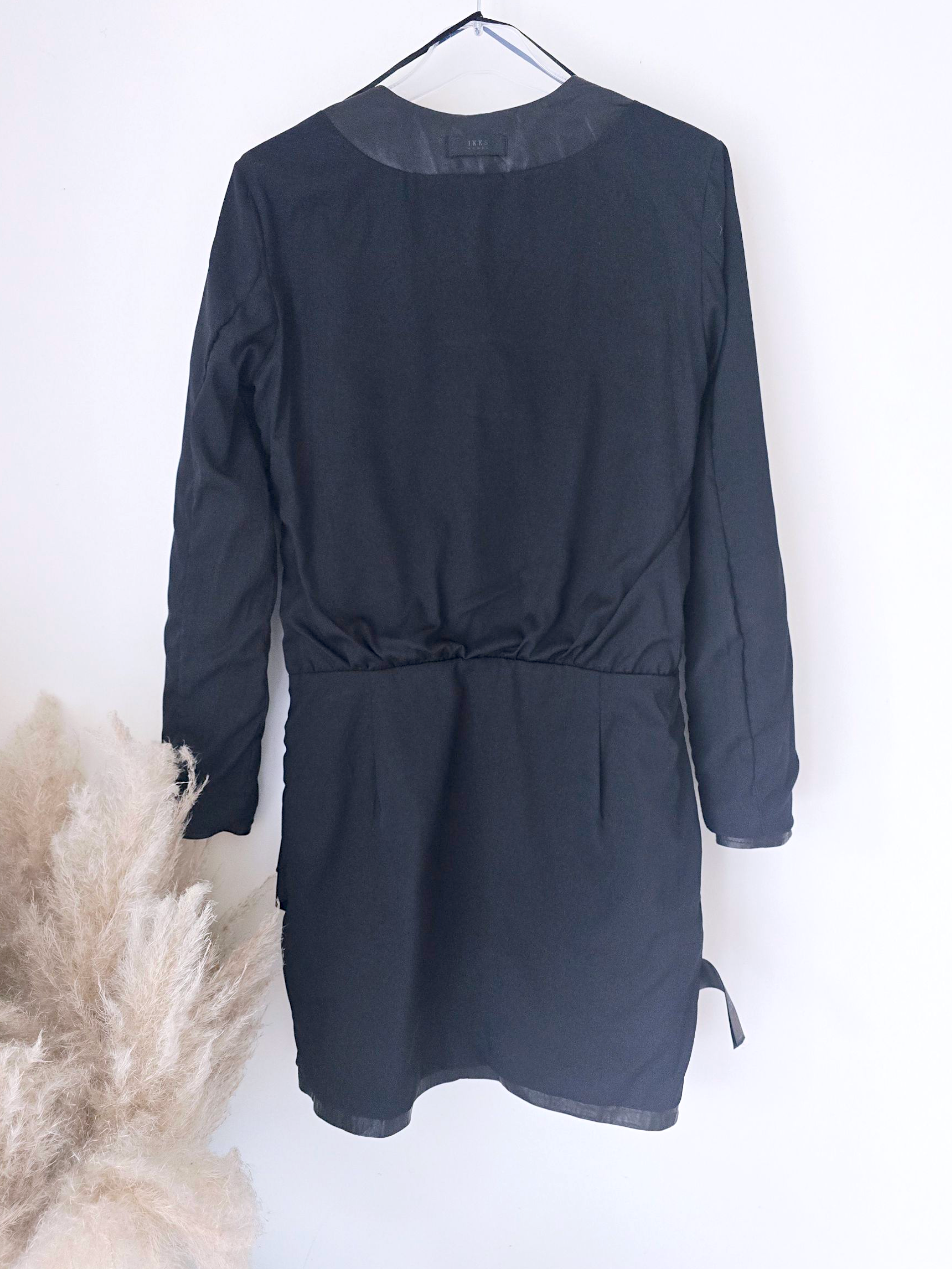 Robe portefeuille cuir noir