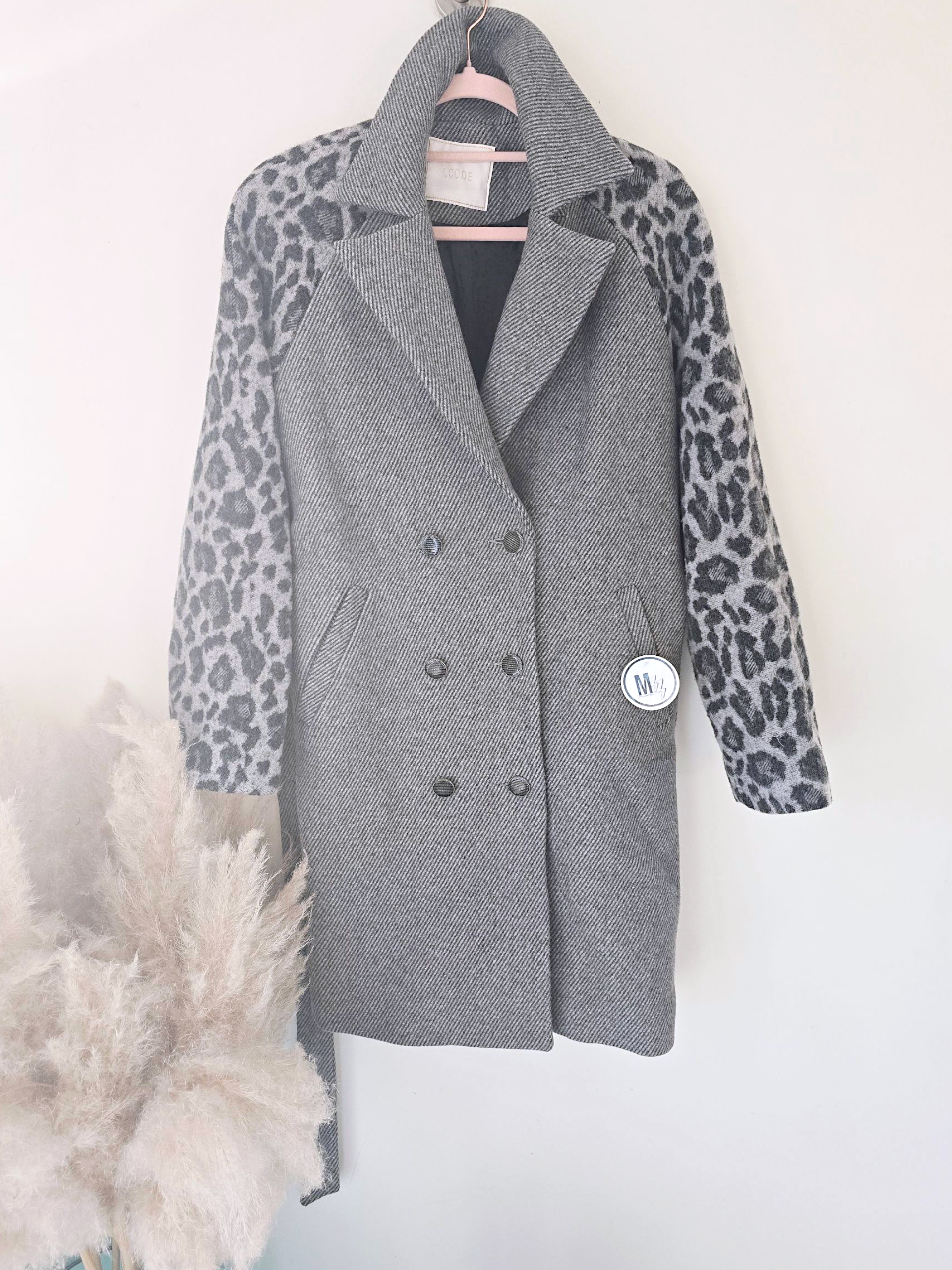 Manteau chevron et léopard gris