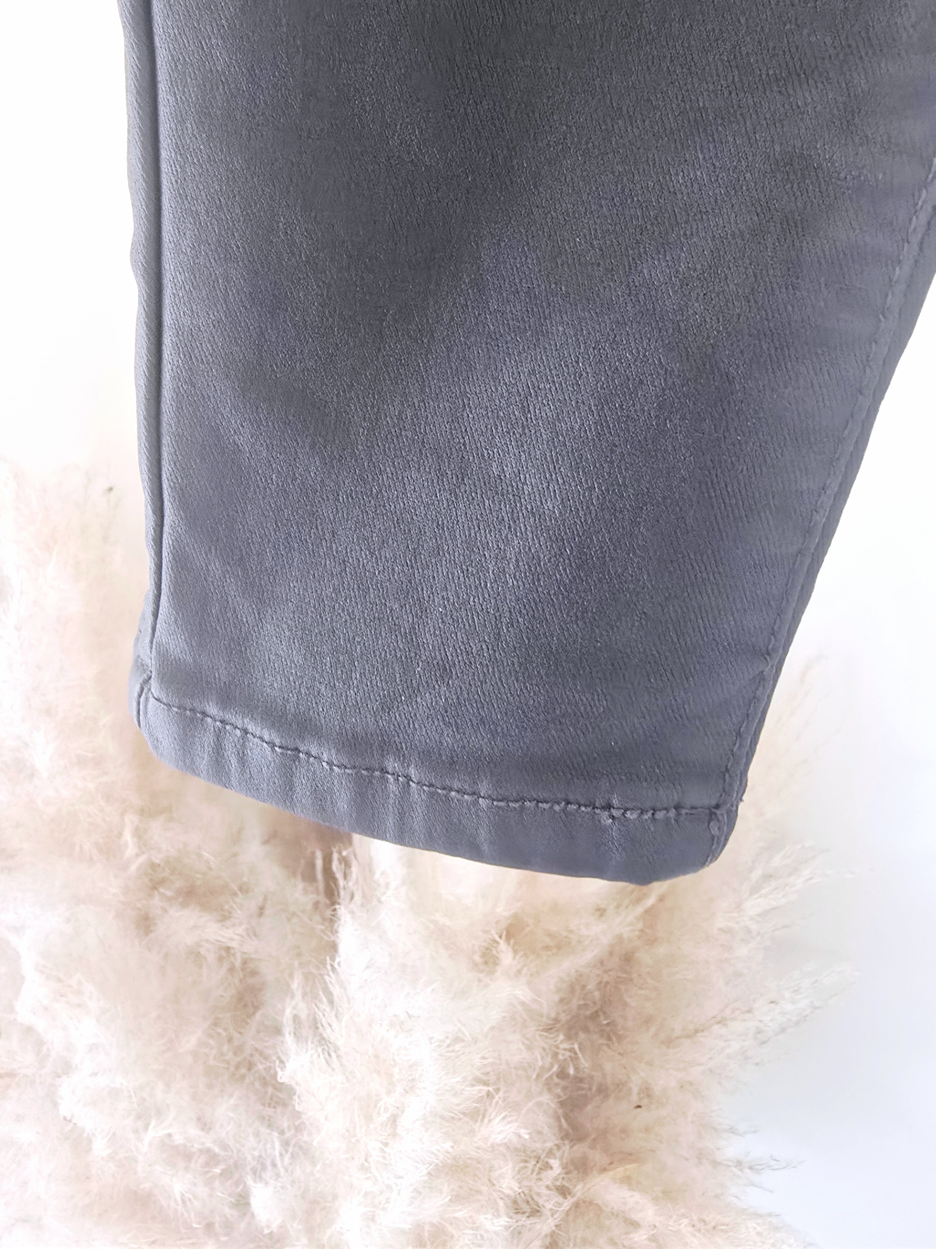 Pantalon slim huilé gris anthracite