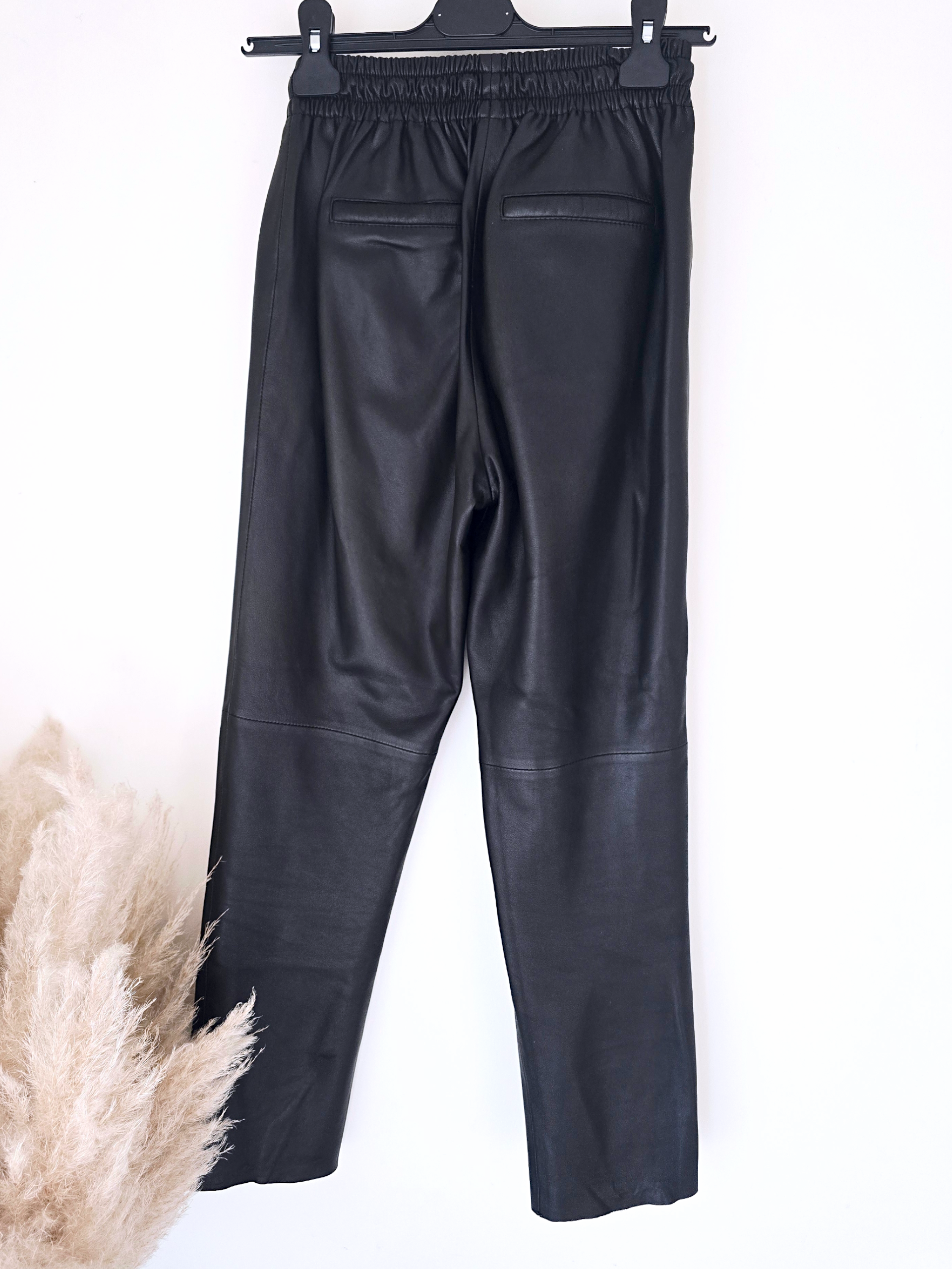 Jeeging noir 100% cuir