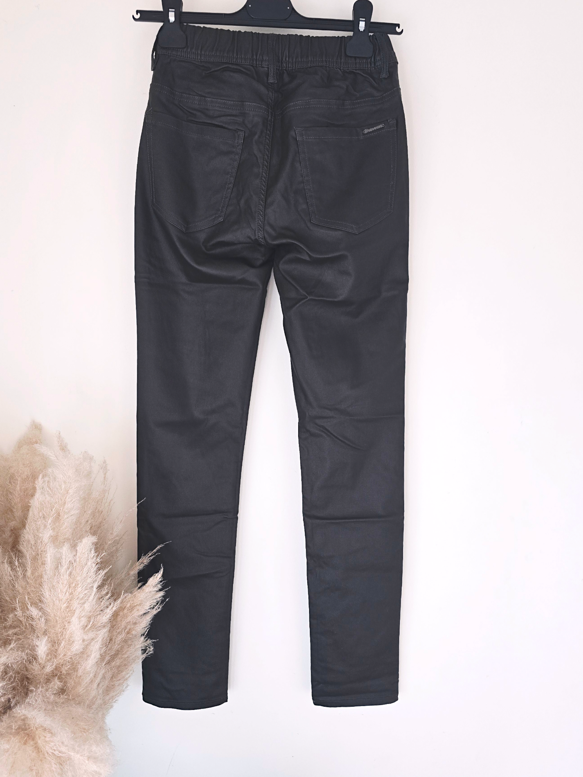 Pantalon slim huilé kaki