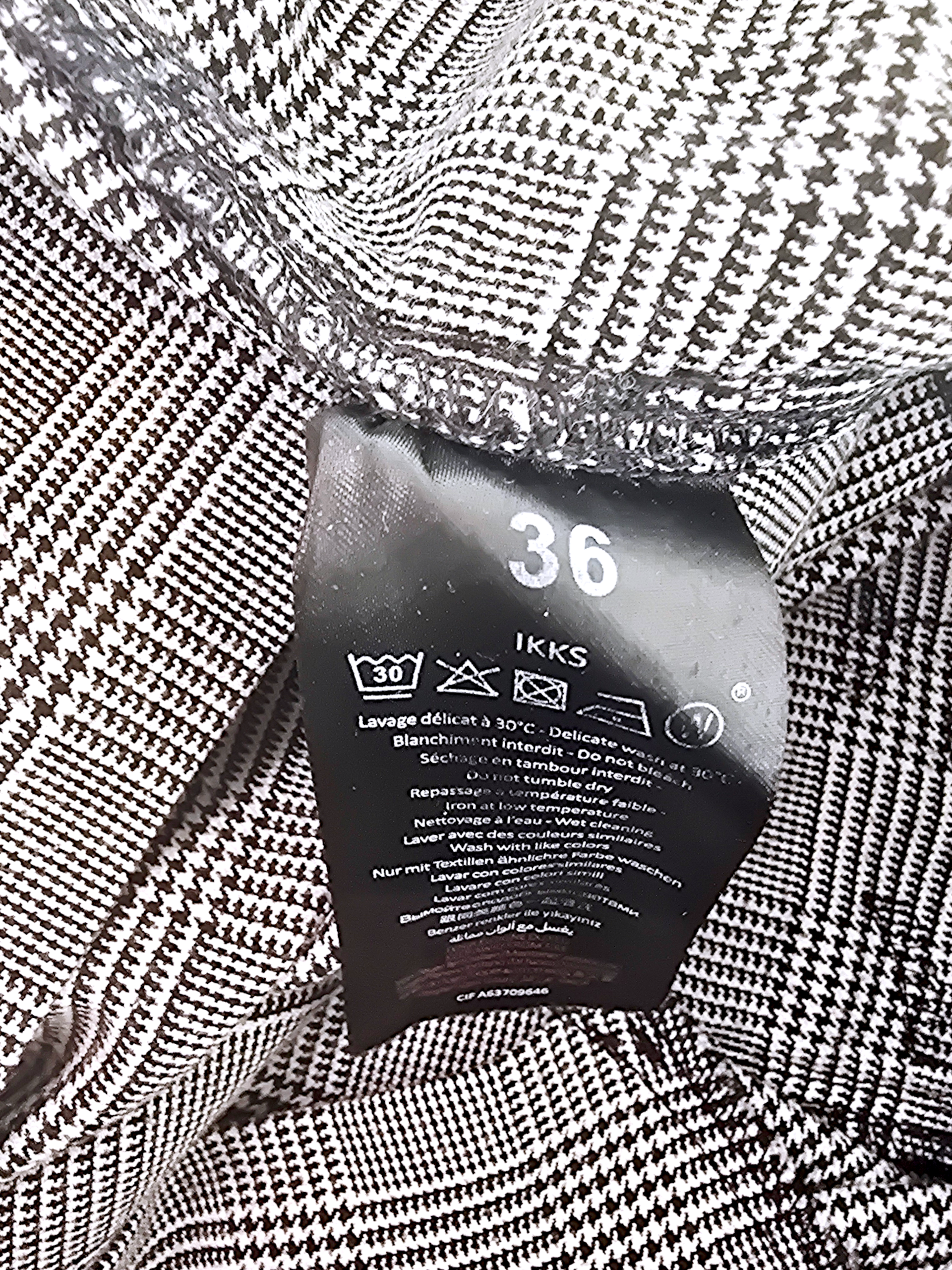 Short chic à carreaux