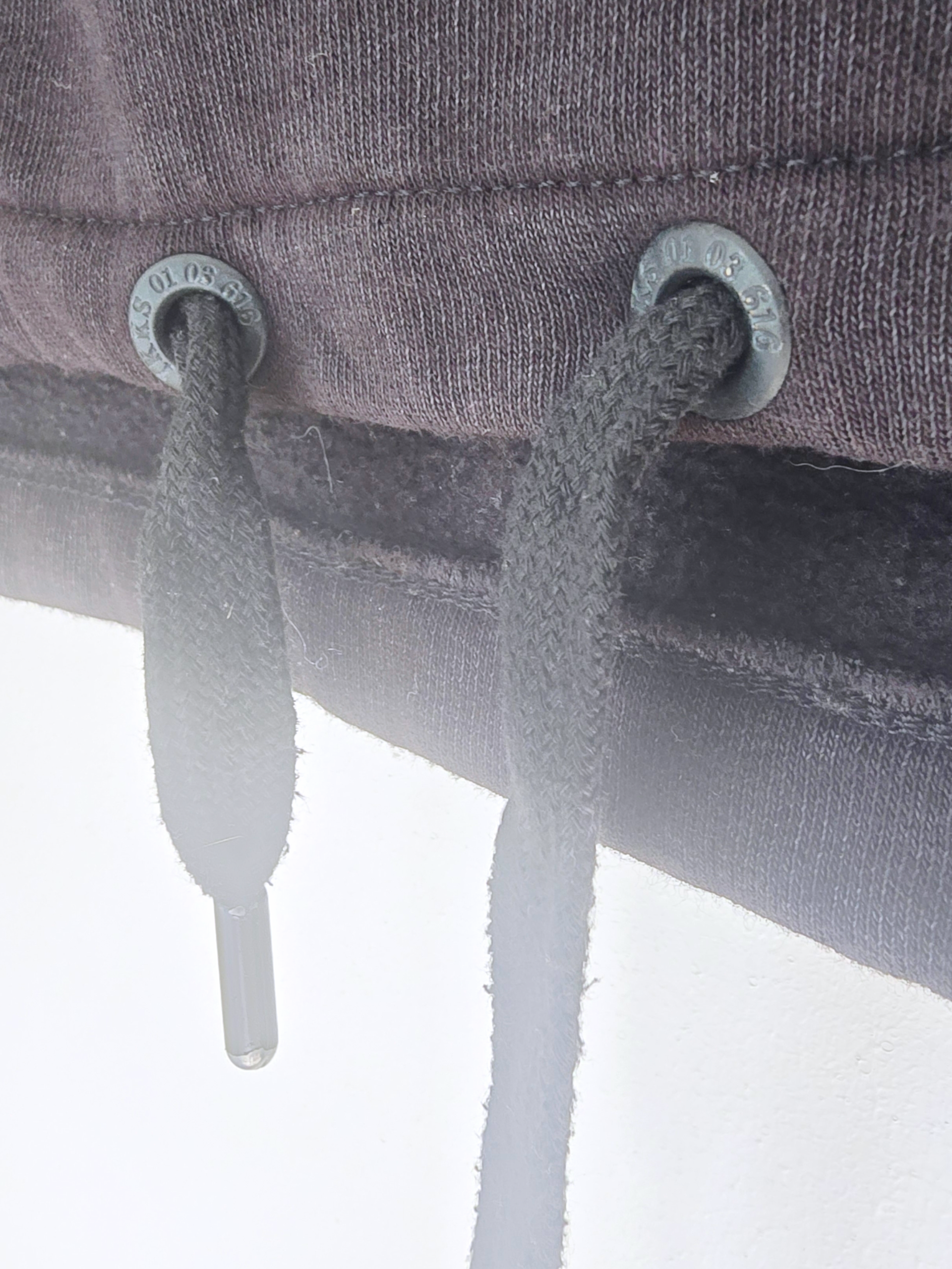 Sweat noir delavé X génération