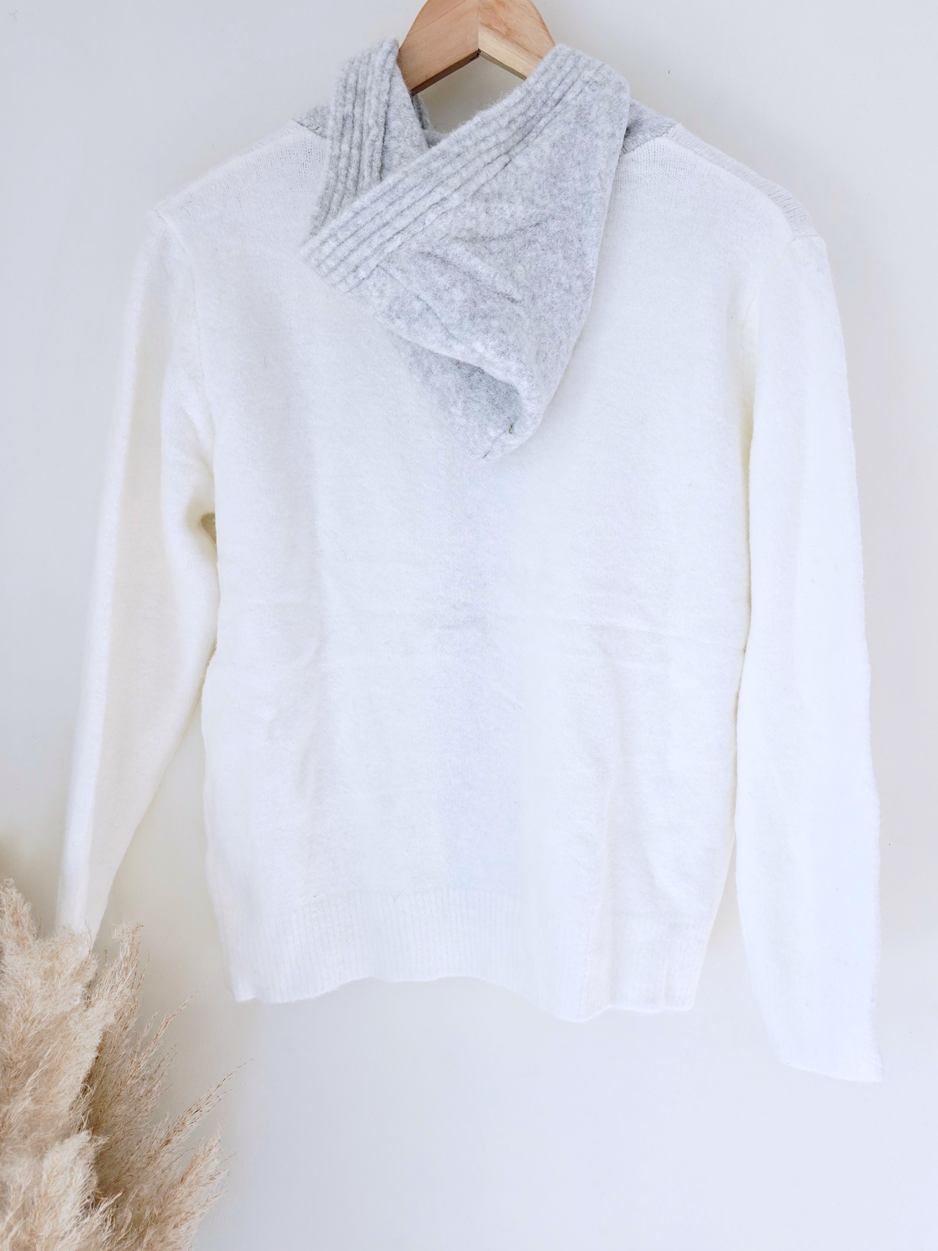 Cardigan blanc à capuche à maille douce et chaude