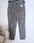 Pantalon carotte à imprimé léopard