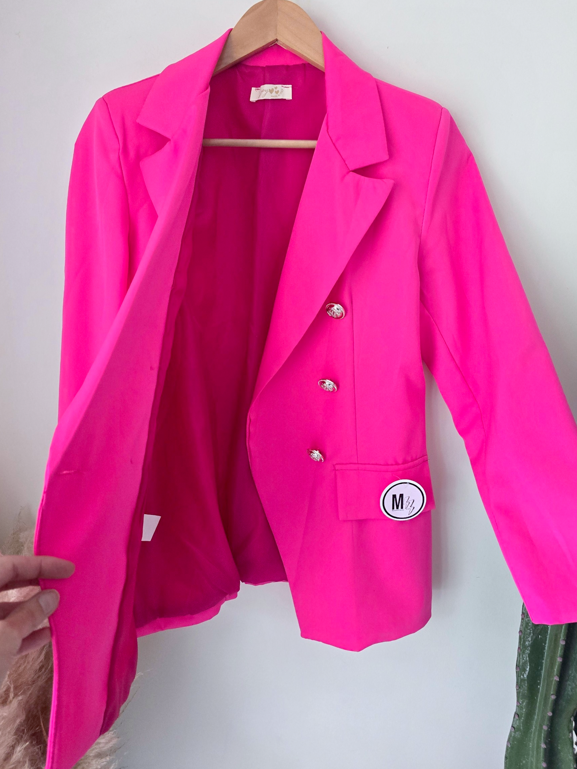 Veste cintrée rose fluo - 𝐌𝐚𝐫𝐢𝐧𝐚𝟒𝟒𝐟𝐚𝐦𝐢𝐥𝐲