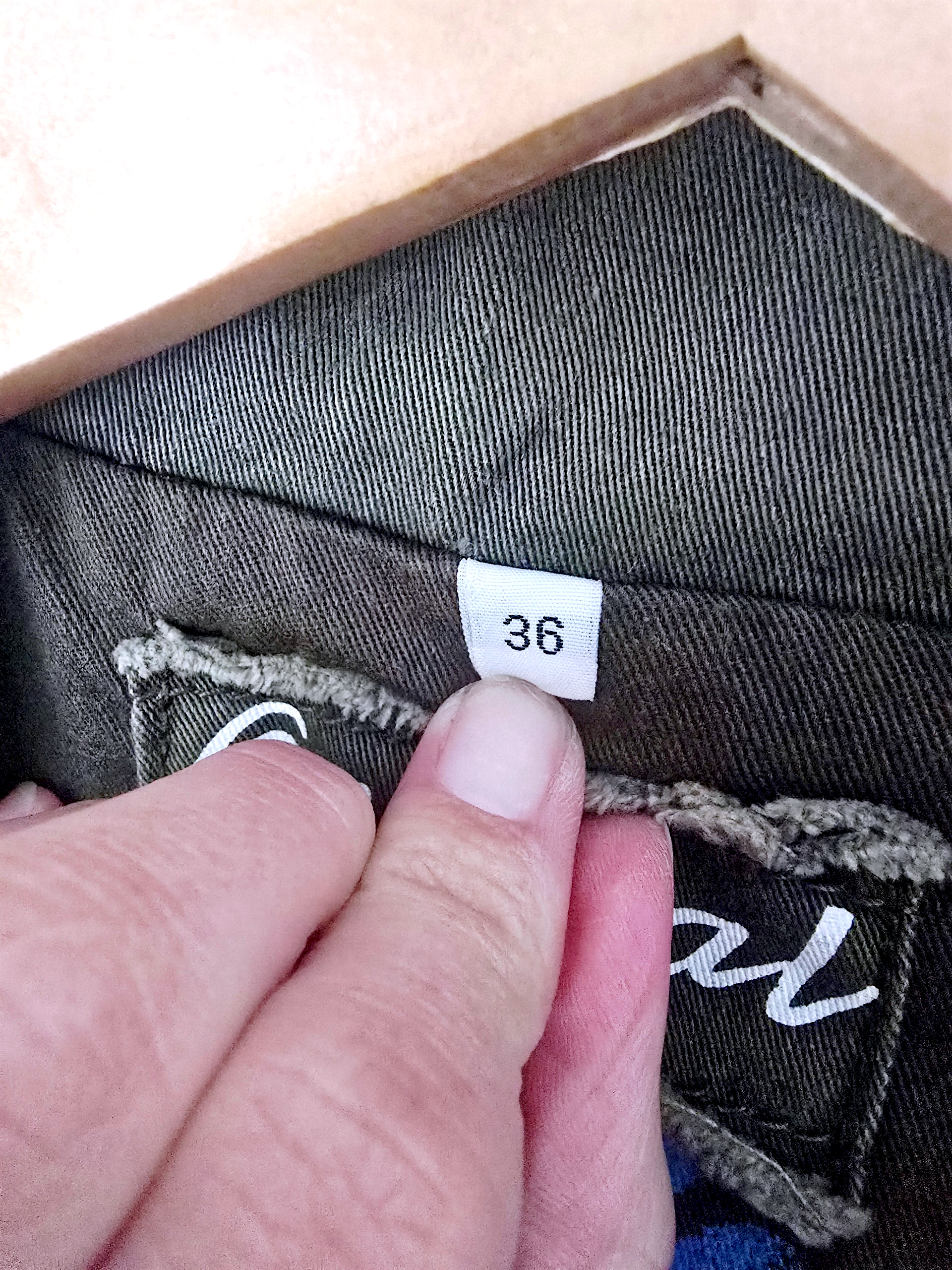 Veste cintrée créateur customisée - 𝐌𝐚𝐫𝐢𝐧𝐚𝟒𝟒𝐟𝐚𝐦𝐢𝐥𝐲