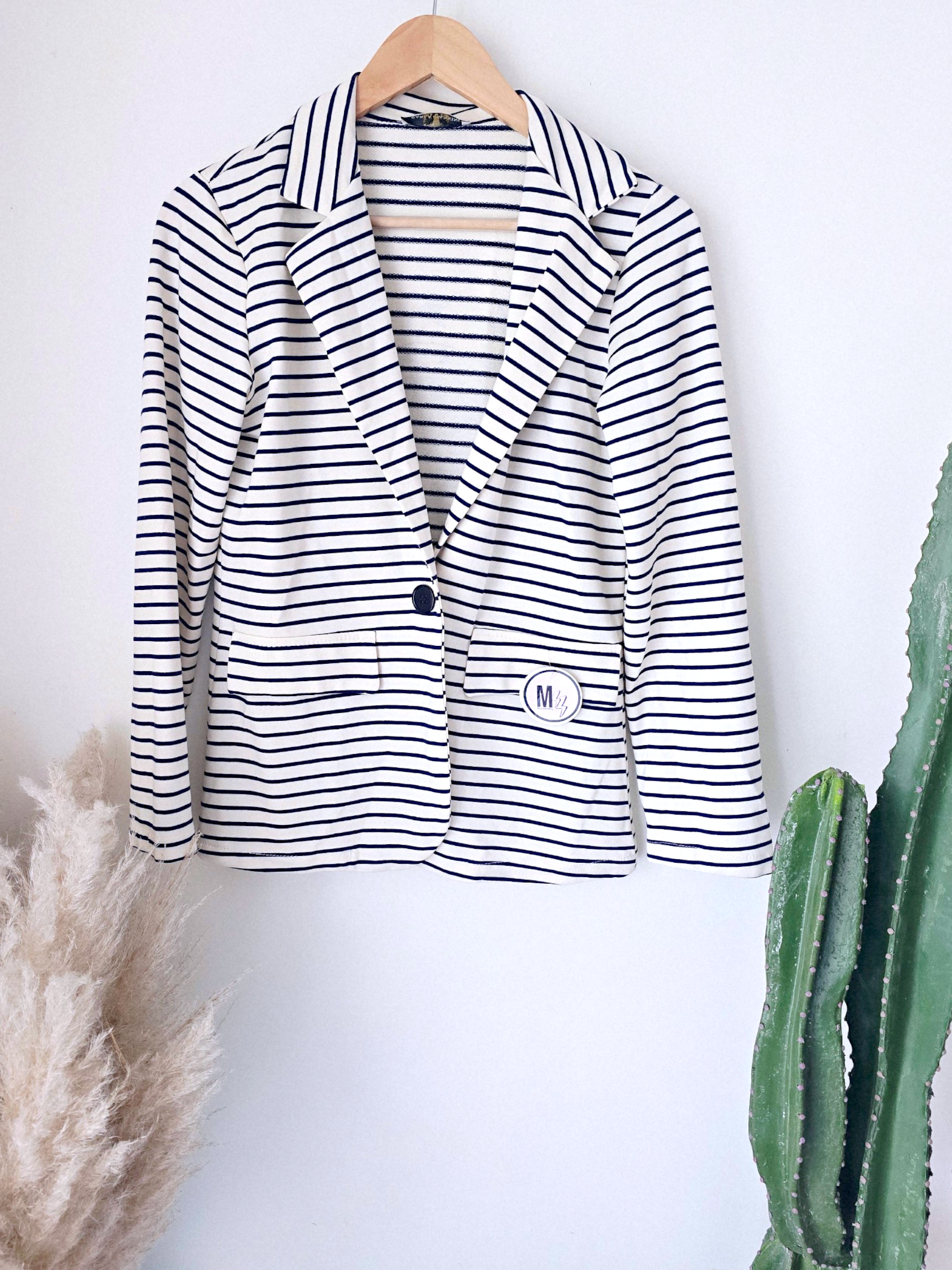 Veste marinière à tigre à sequins - 𝐌𝐚𝐫𝐢𝐧𝐚𝟒𝟒𝐟𝐚𝐦𝐢𝐥𝐲