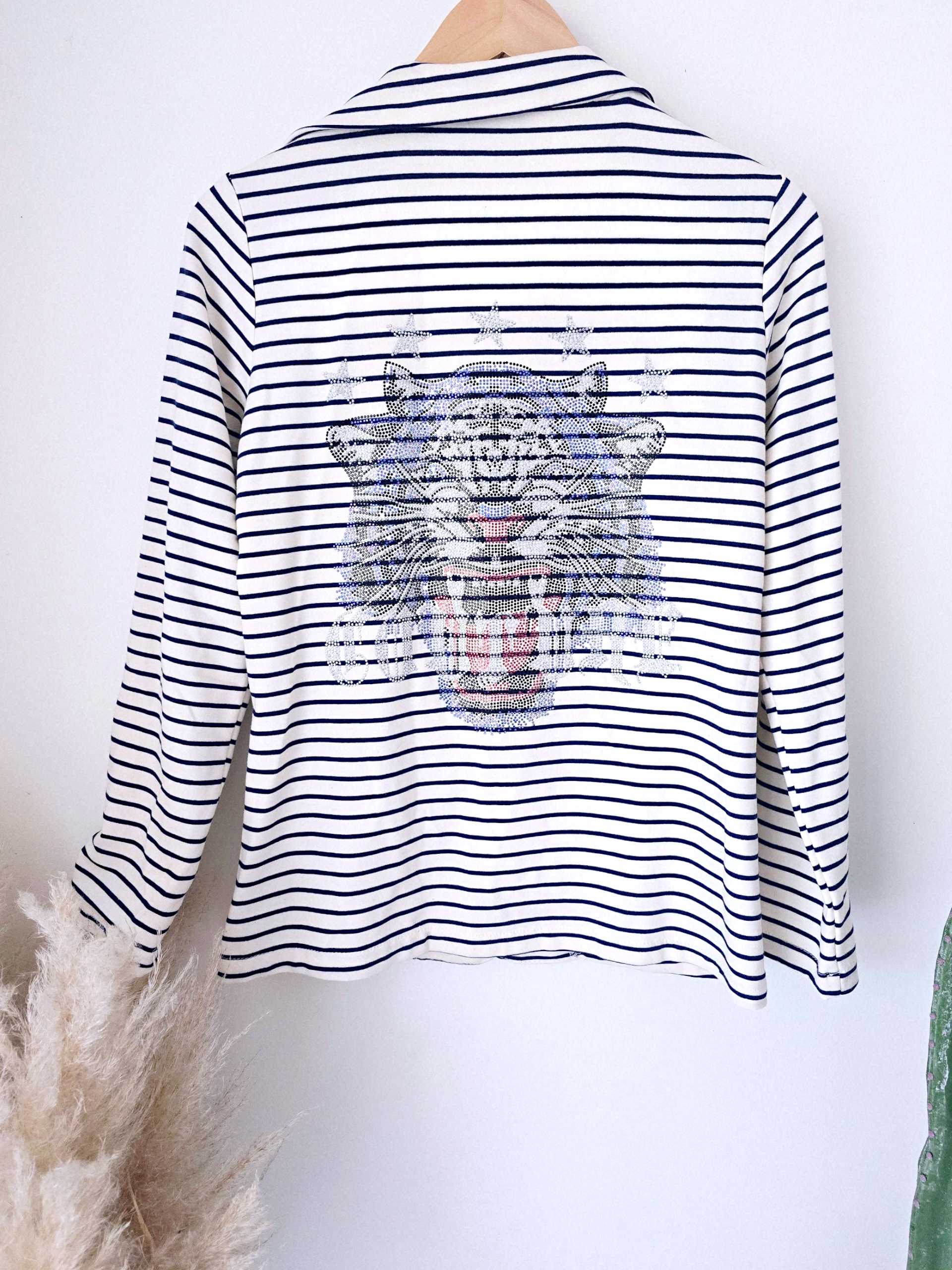 Veste marinière à tigre à sequins - 𝐌𝐚𝐫𝐢𝐧𝐚𝟒𝟒𝐟𝐚𝐦𝐢𝐥𝐲