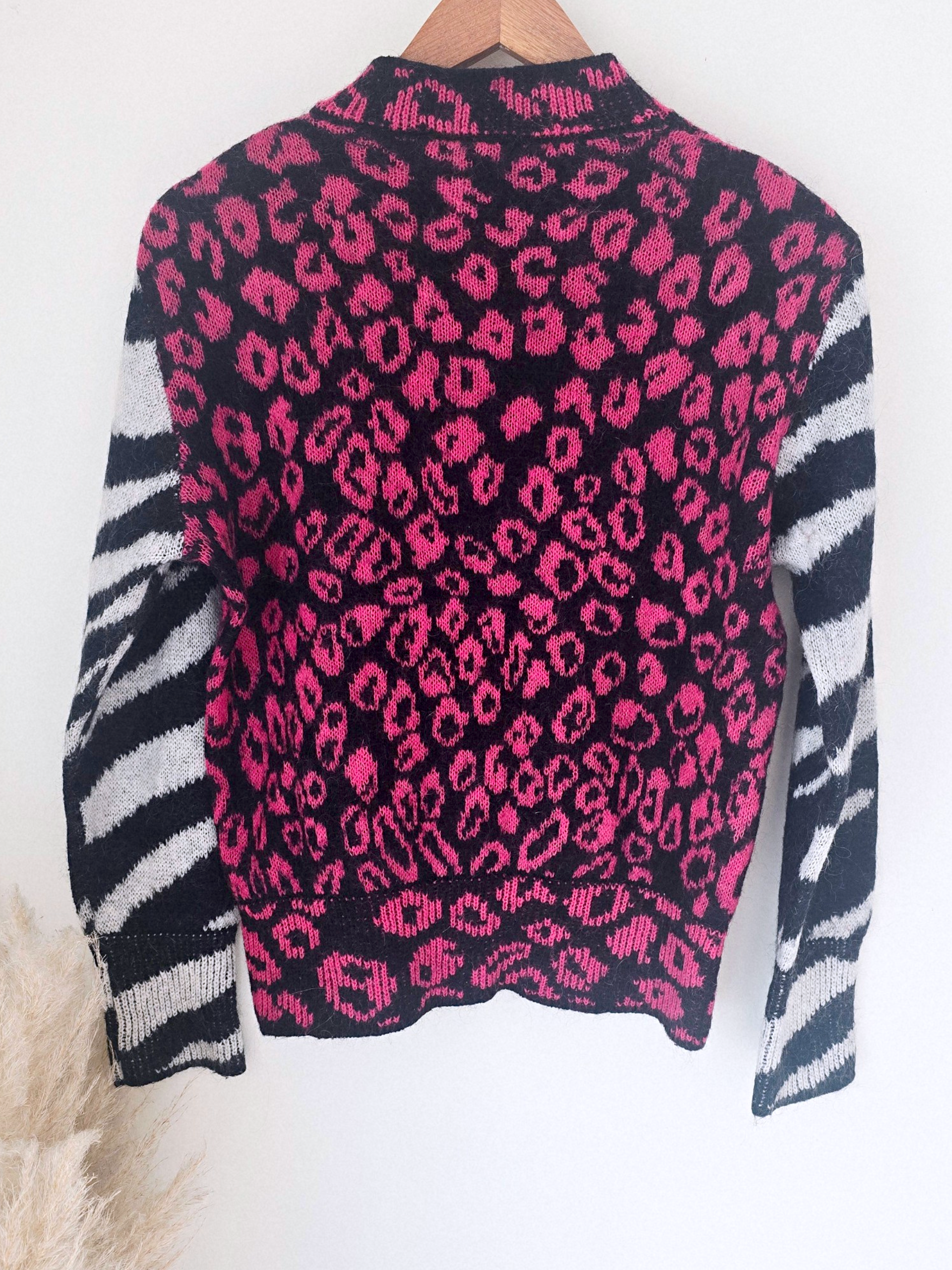 Pull chaud à imprimé léopard rose fuchsia - 𝐌𝐚𝐫𝐢𝐧𝐚𝟒𝟒𝐟𝐚𝐦𝐢𝐥𝐲