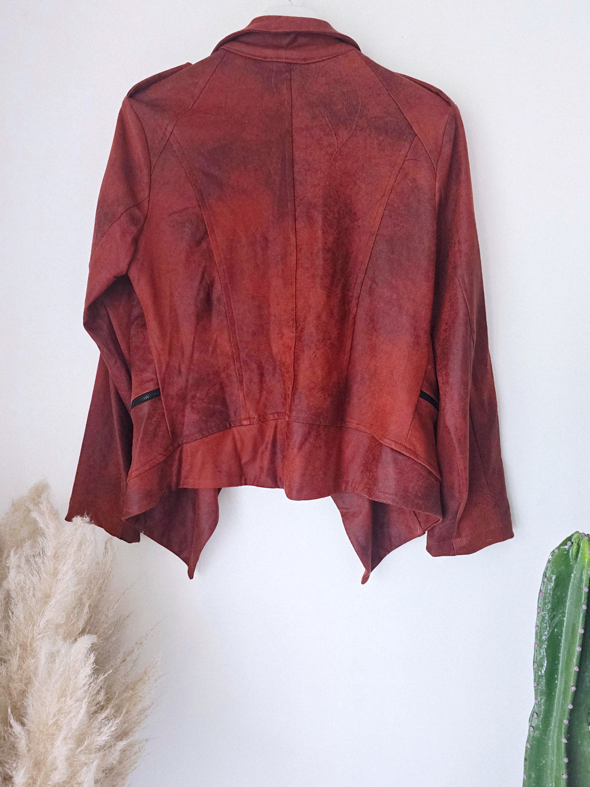 Ensemble veste et jupe Made in France - 𝐌𝐚𝐫𝐢𝐧𝐚𝟒𝟒𝐟𝐚𝐦𝐢𝐥𝐲
