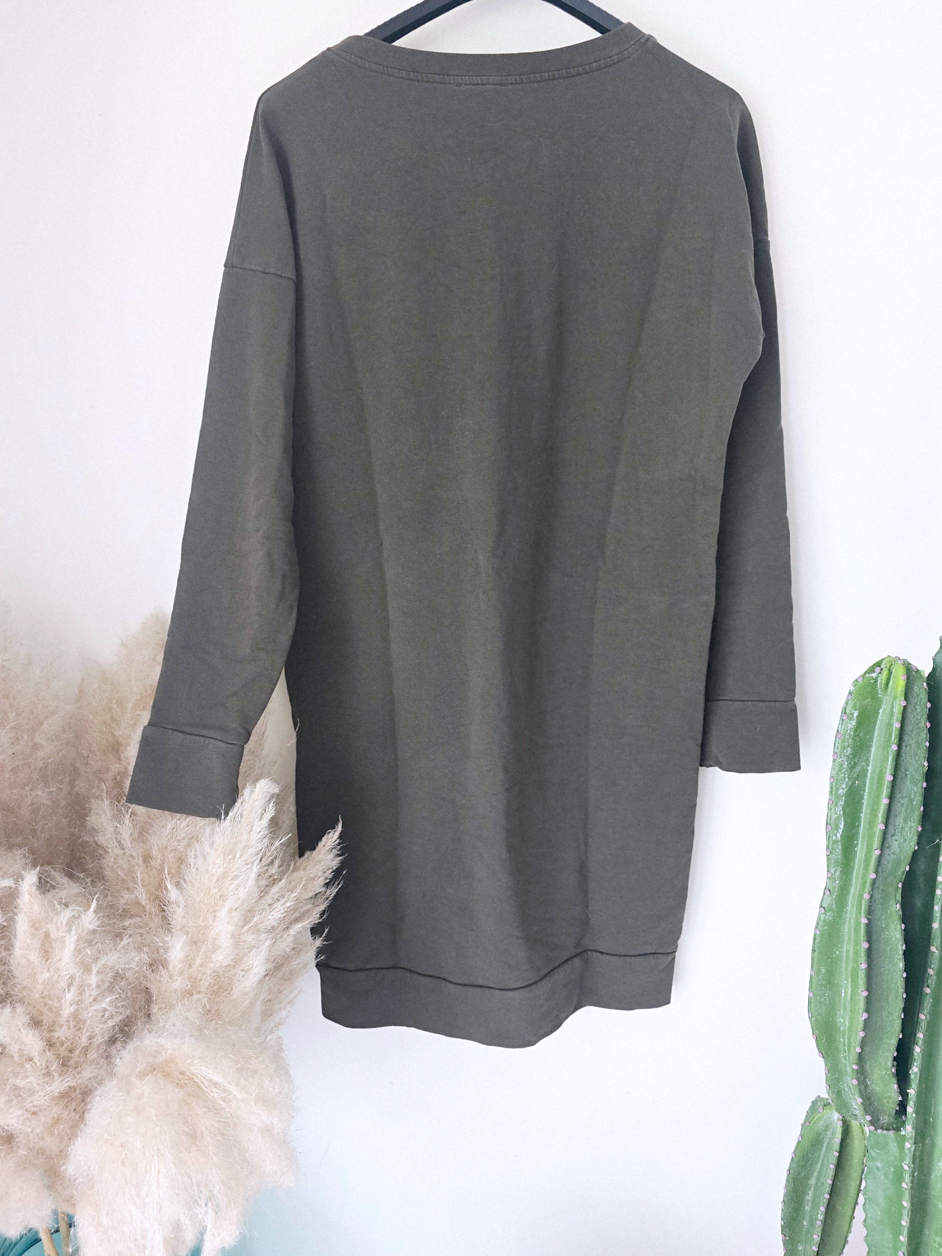 Robe sweat kaki - 𝐌𝐚𝐫𝐢𝐧𝐚𝟒𝟒𝐟𝐚𝐦𝐢𝐥𝐲
