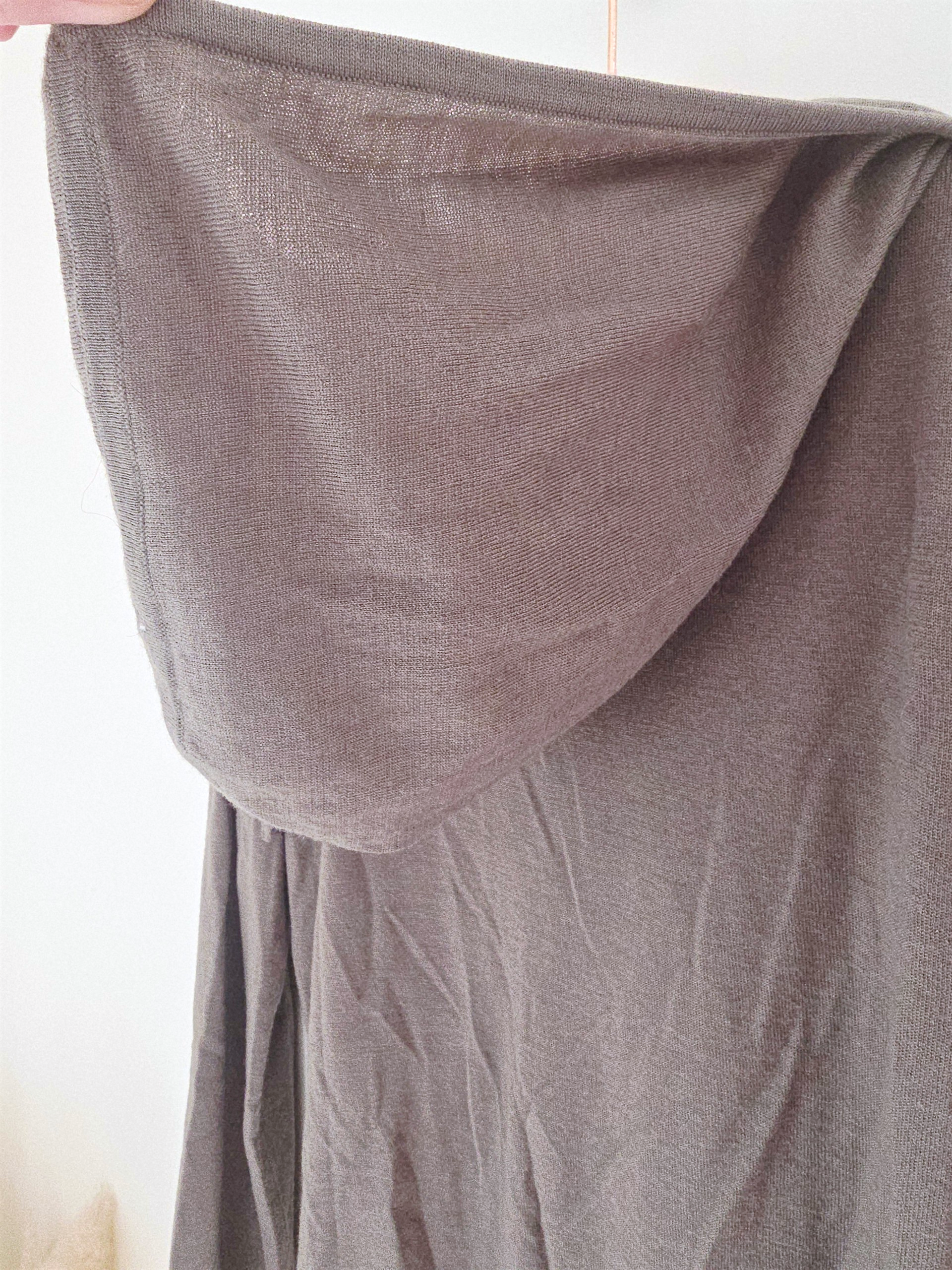 Cardigan kaki à capuche - 𝐌𝐚𝐫𝐢𝐧𝐚𝟒𝟒𝐟𝐚𝐦𝐢𝐥𝐲