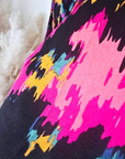 Robe noire à imprimé fleuri lumineux - 𝐌𝐚𝐫𝐢𝐧𝐚𝟒𝟒𝐟𝐚𝐦𝐢𝐥𝐲