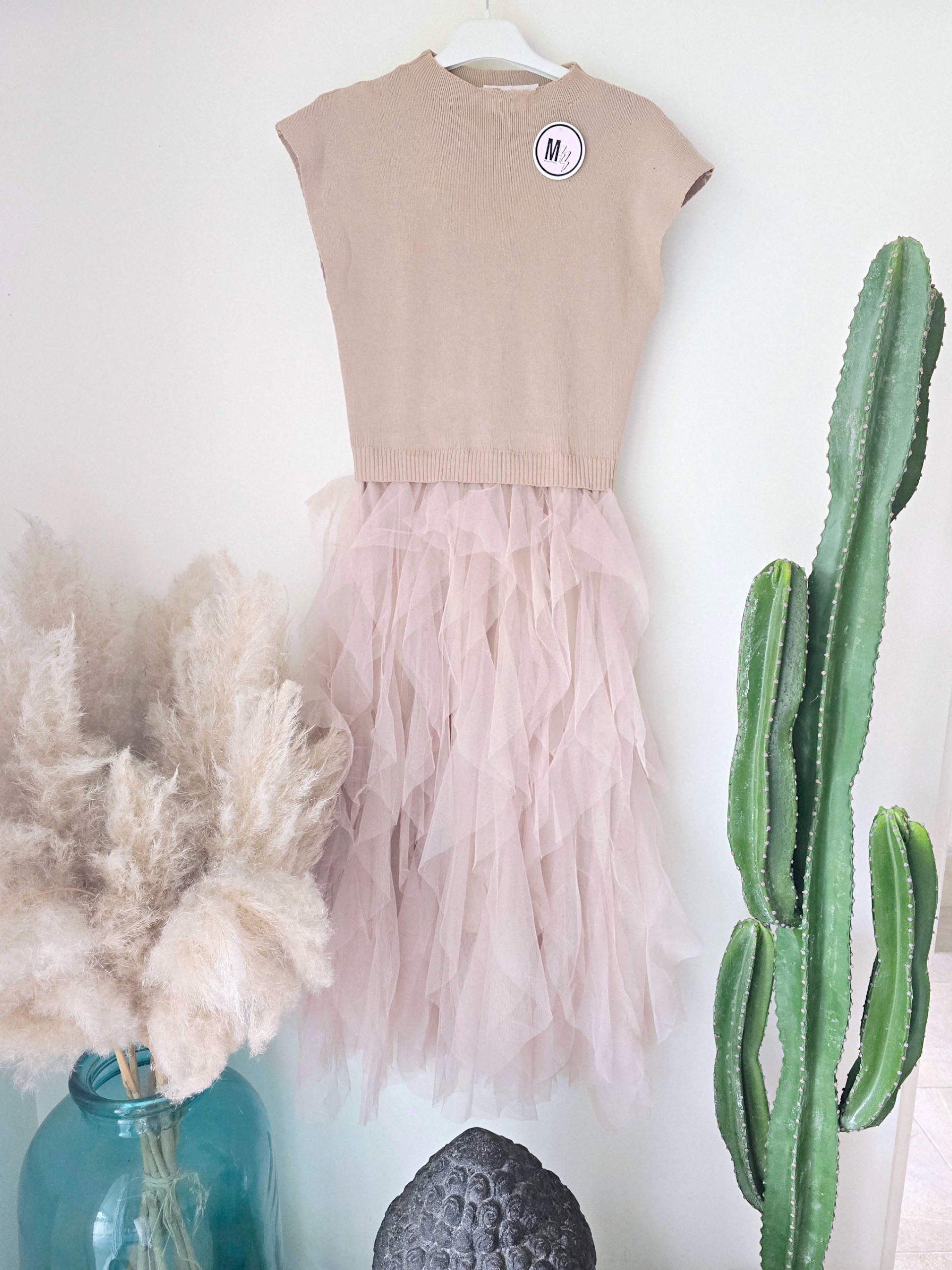 Robe princesse beige - 𝐌𝐚𝐫𝐢𝐧𝐚𝟒𝟒𝐟𝐚𝐦𝐢𝐥𝐲