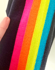 Pull bleu marine manches arc-en-ciel fluo - 𝐌𝐚𝐫𝐢𝐧𝐚𝟒𝟒𝐟𝐚𝐦𝐢𝐥𝐲