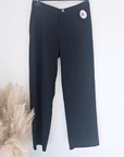 Pantalon droit gris anthracite à fines rayures tabac - 𝐌𝐚𝐫𝐢𝐧𝐚𝟒𝟒𝐟𝐚𝐦𝐢𝐥𝐲