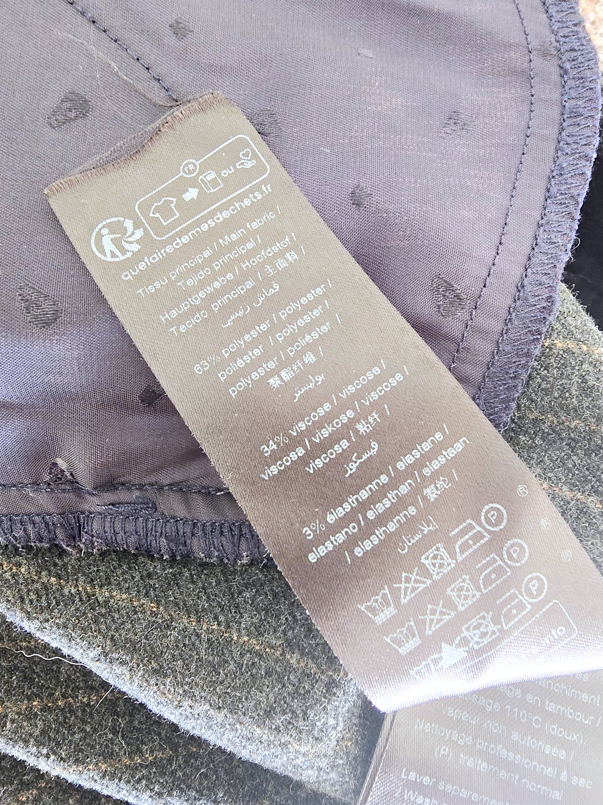 Pantalon droit gris anthracite à fines rayures tabac - 𝐌𝐚𝐫𝐢𝐧𝐚𝟒𝟒𝐟𝐚𝐦𝐢𝐥𝐲