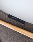 Pull kaki avec écusson à perles bijoux - 𝐌𝐚𝐫𝐢𝐧𝐚𝟒𝟒𝐟𝐚𝐦𝐢𝐥𝐲