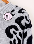 Pull gris à imprimé léopard noir - 𝐌𝐚𝐫𝐢𝐧𝐚𝟒𝟒𝐟𝐚𝐦𝐢𝐥𝐲