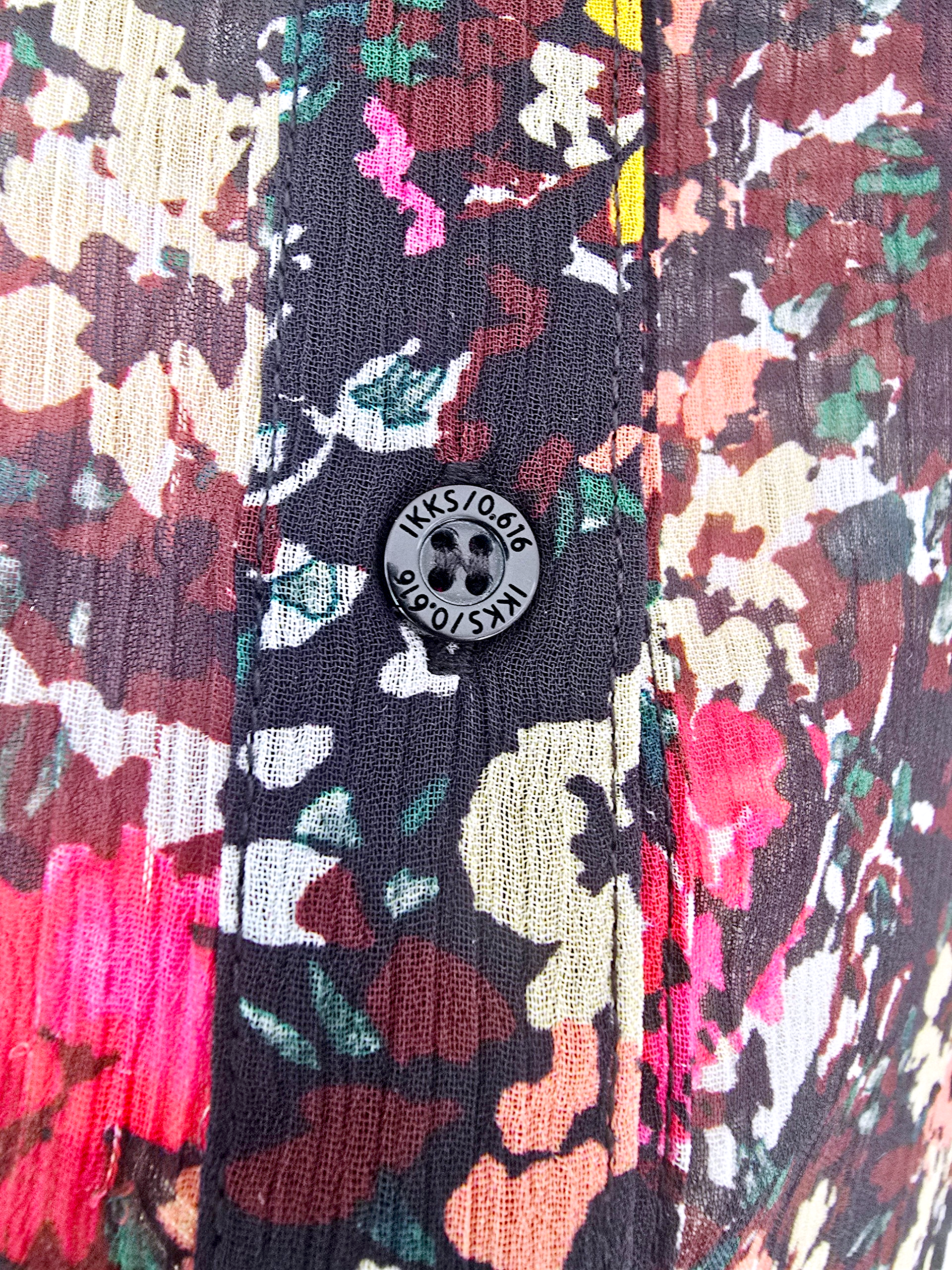 Chemise lumineuse à imprimé flowers - 𝐌𝐚𝐫𝐢𝐧𝐚𝟒𝟒𝐟𝐚𝐦𝐢𝐥𝐲
