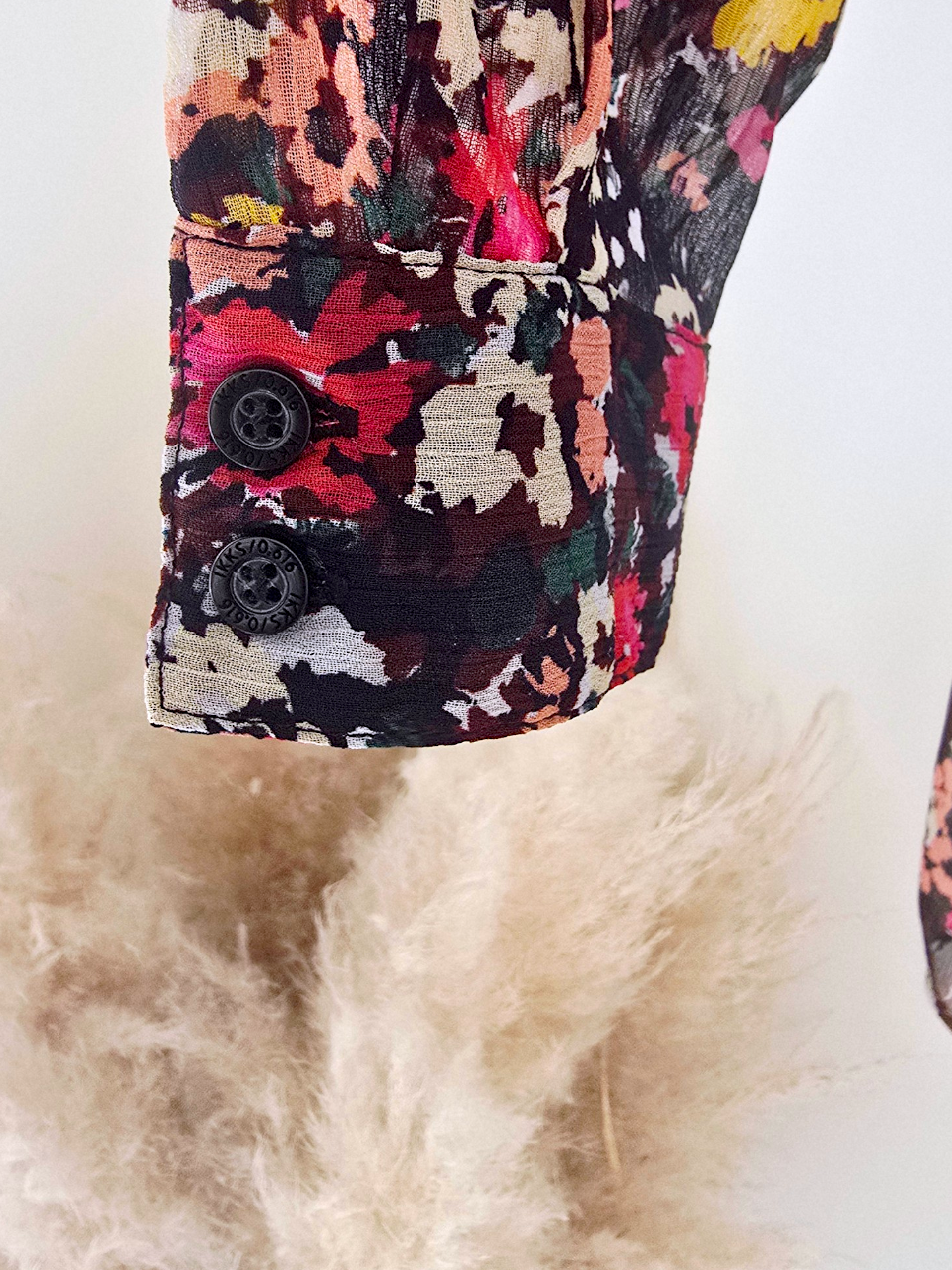 Chemise lumineuse à imprimé flowers - 𝐌𝐚𝐫𝐢𝐧𝐚𝟒𝟒𝐟𝐚𝐦𝐢𝐥𝐲