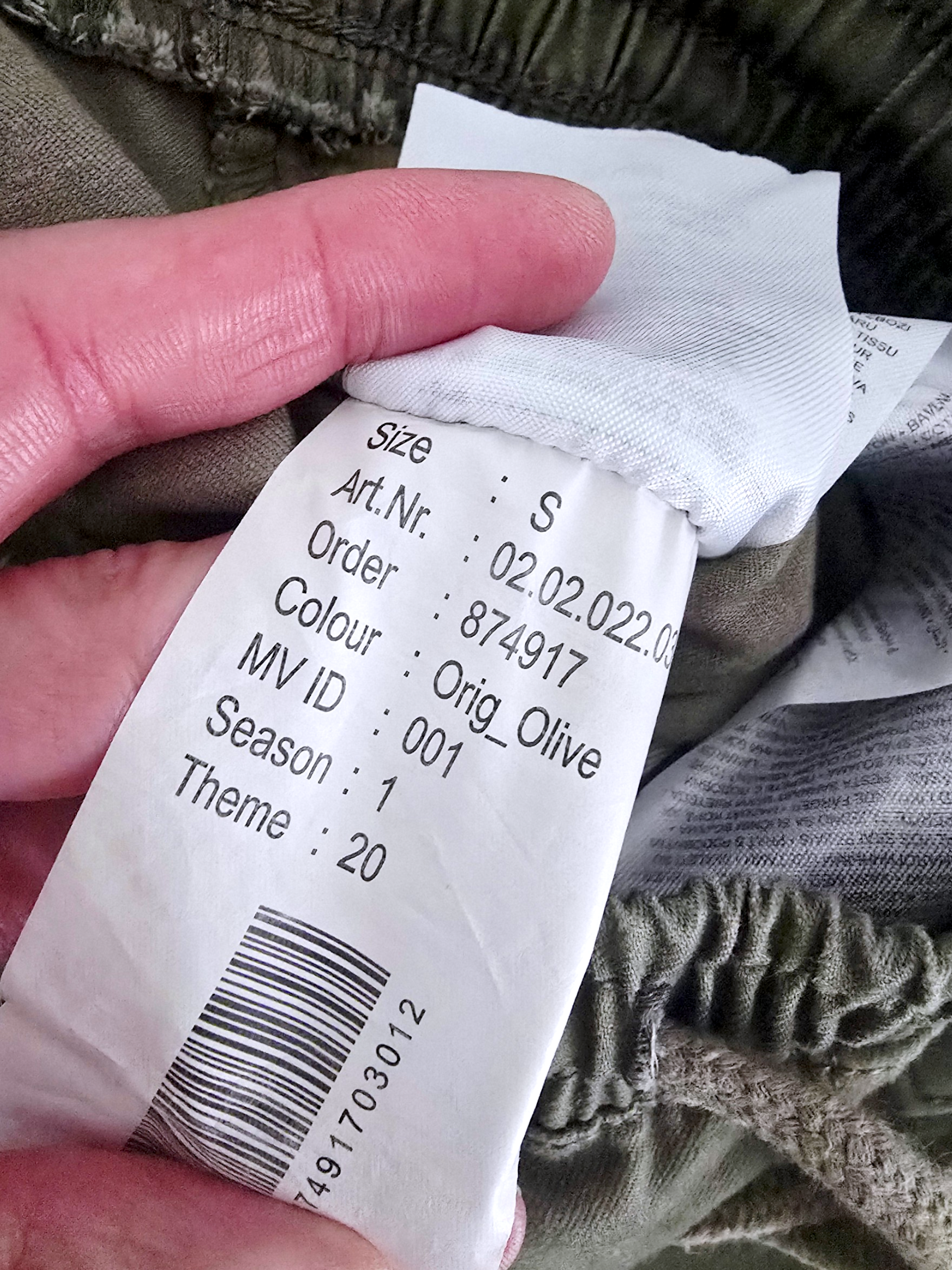 Pantalon cargo kaki - 𝐌𝐚𝐫𝐢𝐧𝐚𝟒𝟒𝐟𝐚𝐦𝐢𝐥𝐲