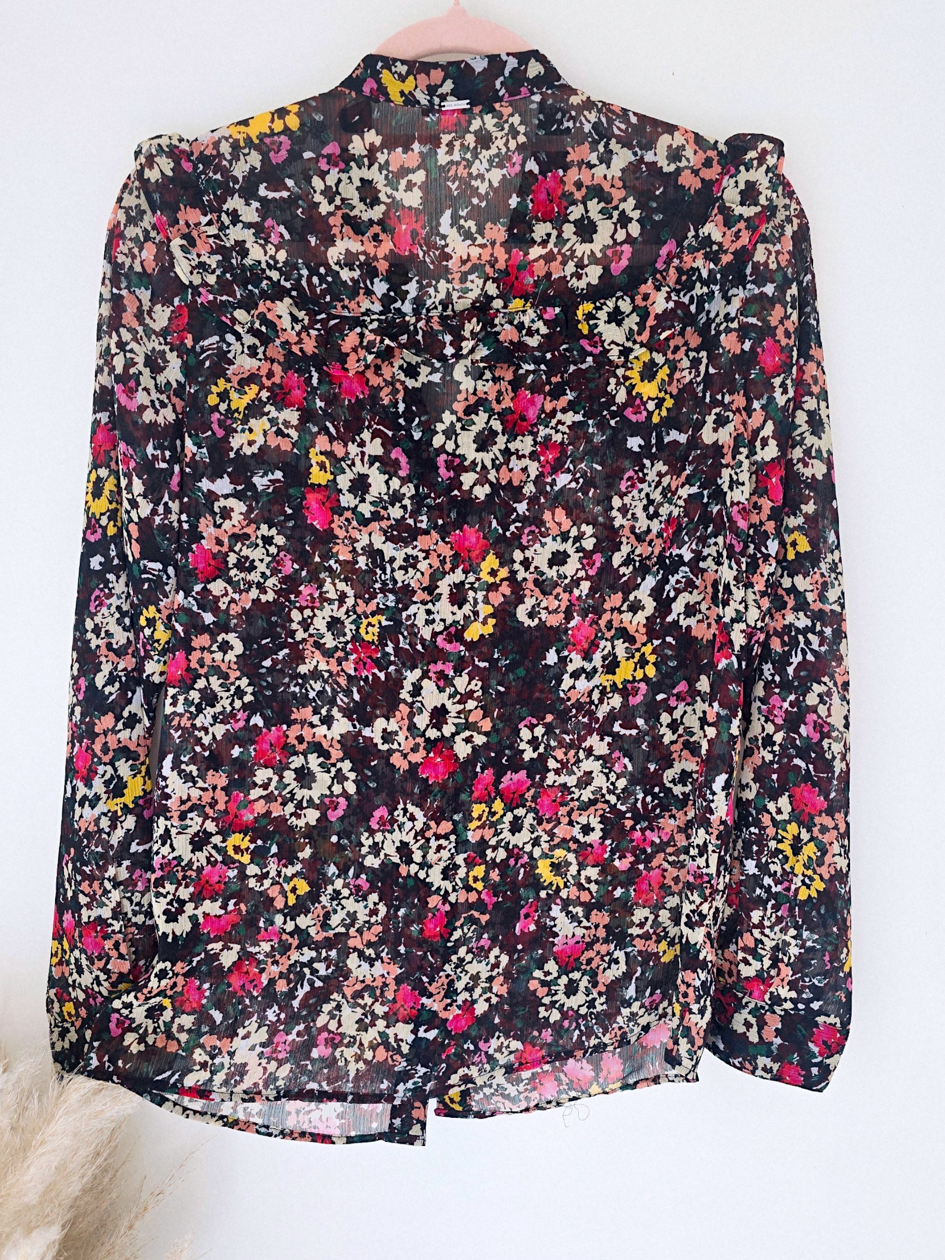 Chemise lumineuse à imprimé flowers - 𝐌𝐚𝐫𝐢𝐧𝐚𝟒𝟒𝐟𝐚𝐦𝐢𝐥𝐲