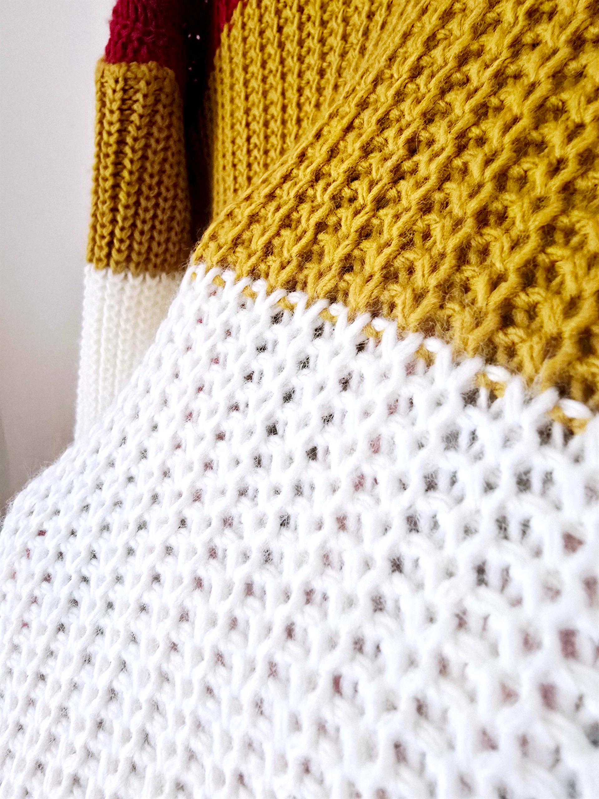 Pull tricolore double sens - 𝐌𝐚𝐫𝐢𝐧𝐚𝟒𝟒𝐟𝐚𝐦𝐢𝐥𝐲