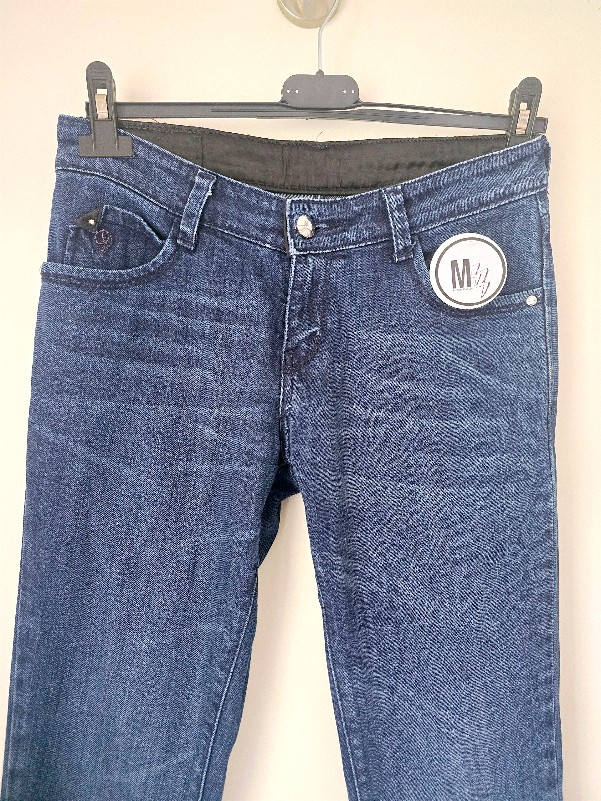 Jean bleu slim à poches fantaisies - 𝐌𝐚𝐫𝐢𝐧𝐚𝟒𝟒𝐟𝐚𝐦𝐢𝐥𝐲
