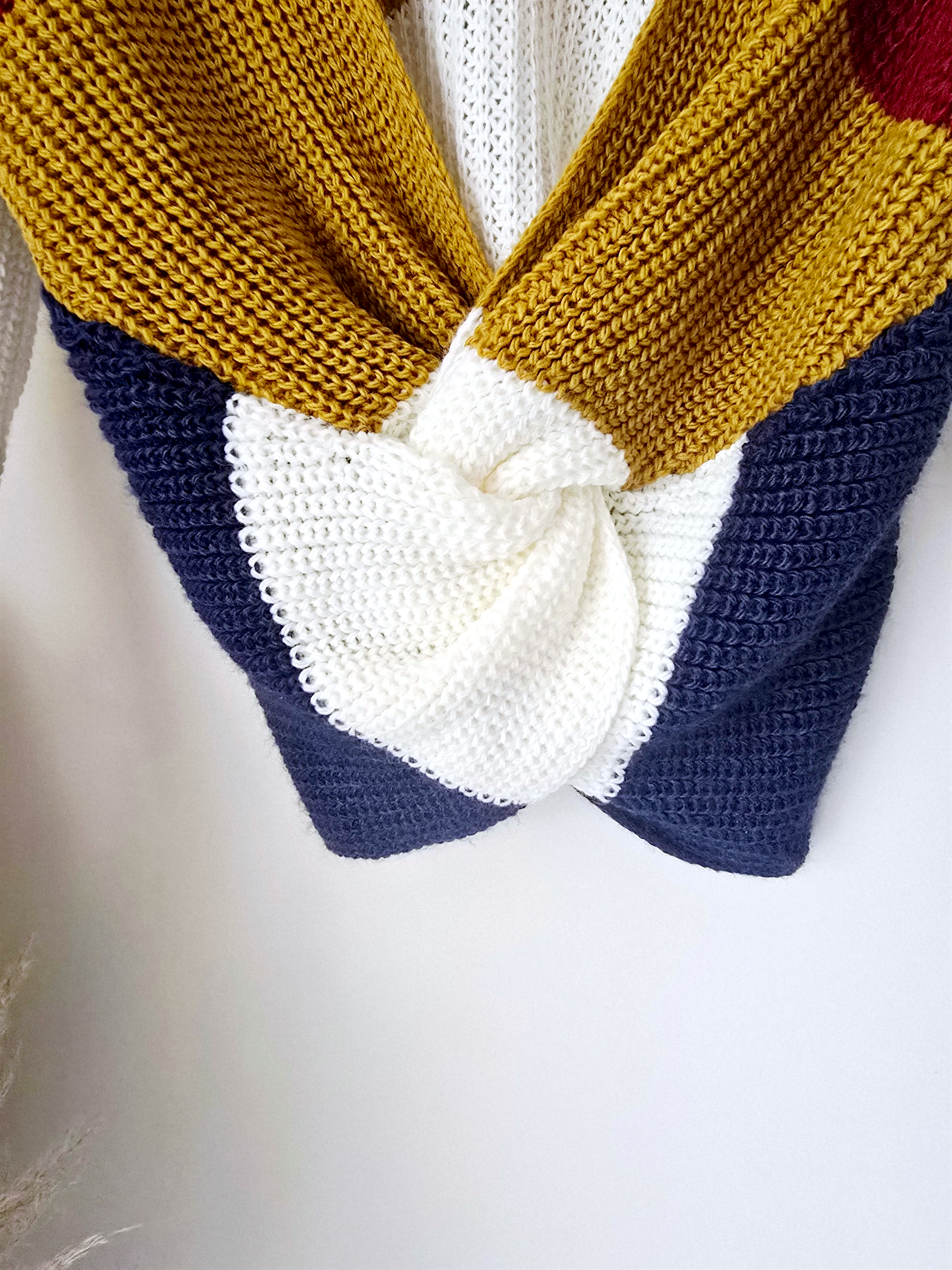 Pull tricolore double sens - 𝐌𝐚𝐫𝐢𝐧𝐚𝟒𝟒𝐟𝐚𝐦𝐢𝐥𝐲