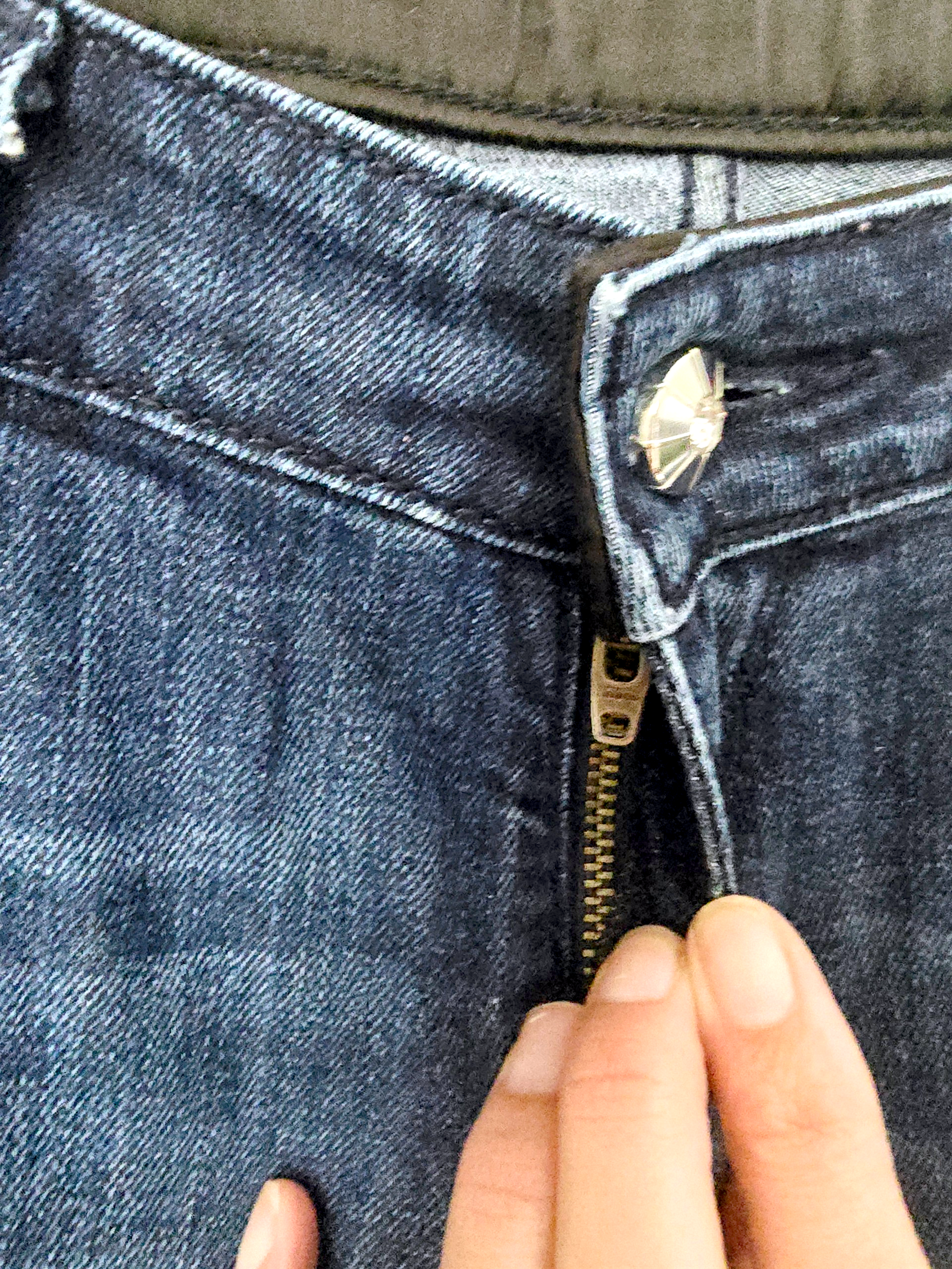 Jean bleu slim à poches fantaisies - 𝐌𝐚𝐫𝐢𝐧𝐚𝟒𝟒𝐟𝐚𝐦𝐢𝐥𝐲