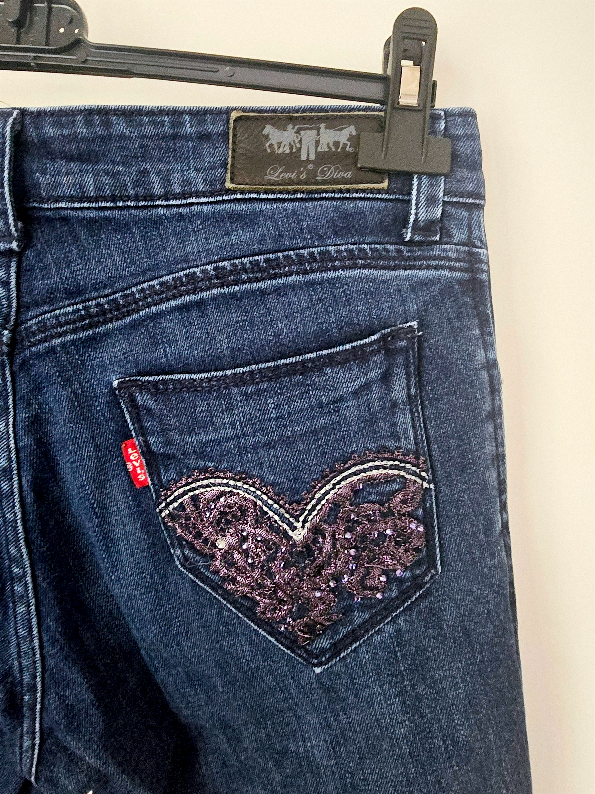 Jean bleu slim à poches fantaisies - 𝐌𝐚𝐫𝐢𝐧𝐚𝟒𝟒𝐟𝐚𝐦𝐢𝐥𝐲