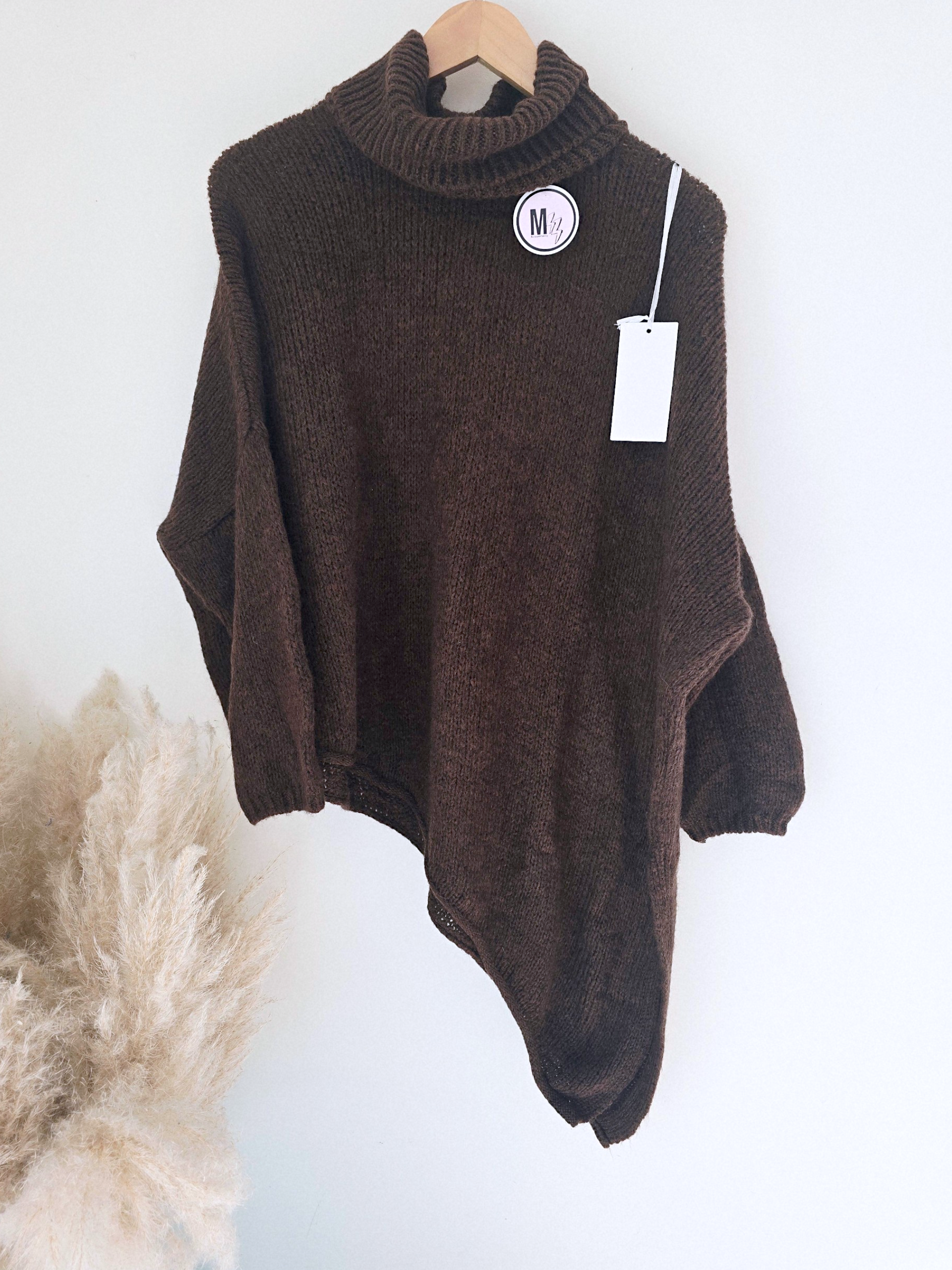 Pull marron longueur asymétrique - 𝐌𝐚𝐫𝐢𝐧𝐚𝟒𝟒𝐟𝐚𝐦𝐢𝐥𝐲