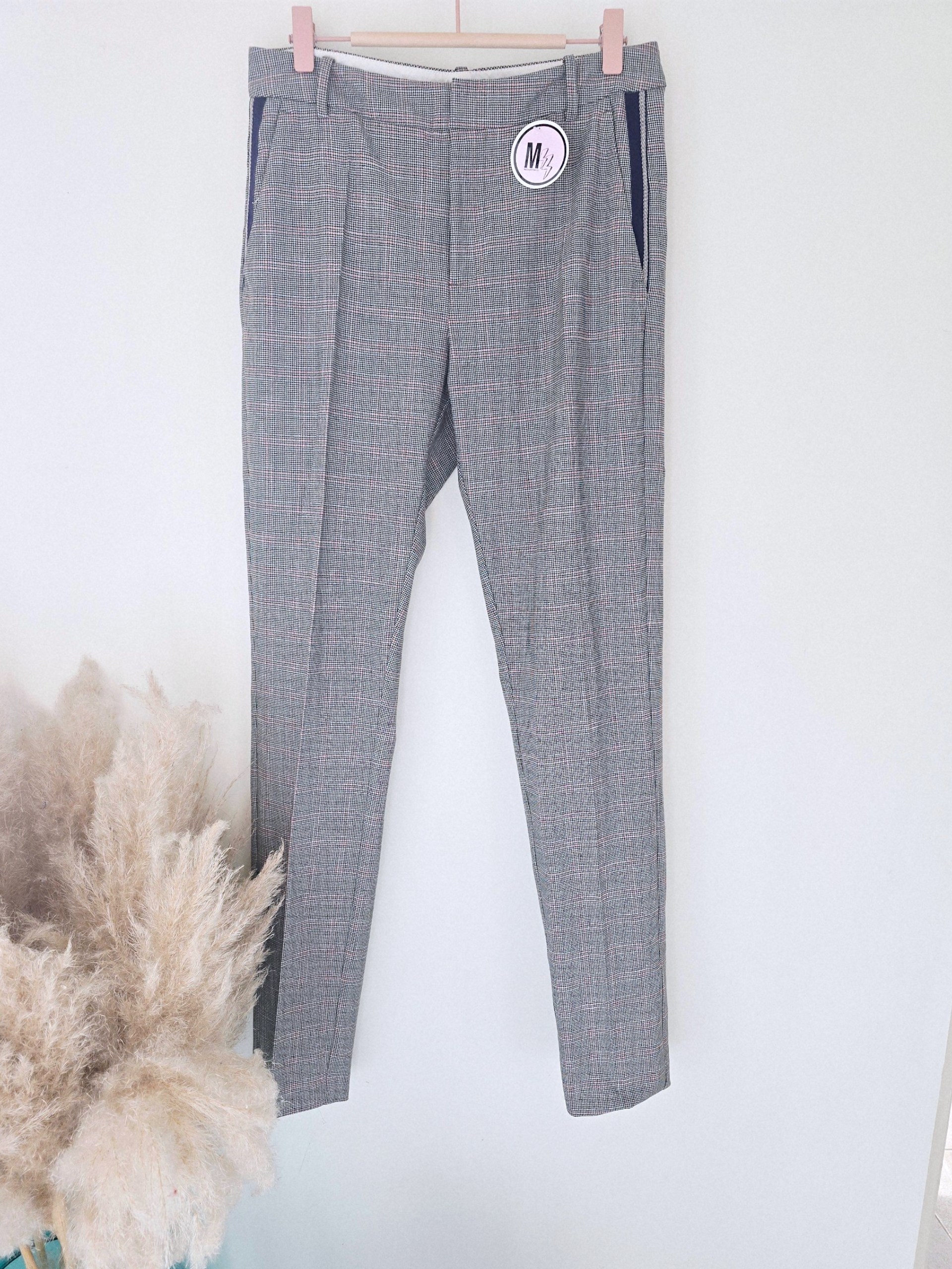 Pantalon chic à carreaux - 𝐌𝐚𝐫𝐢𝐧𝐚𝟒𝟒𝐟𝐚𝐦𝐢𝐥𝐲
